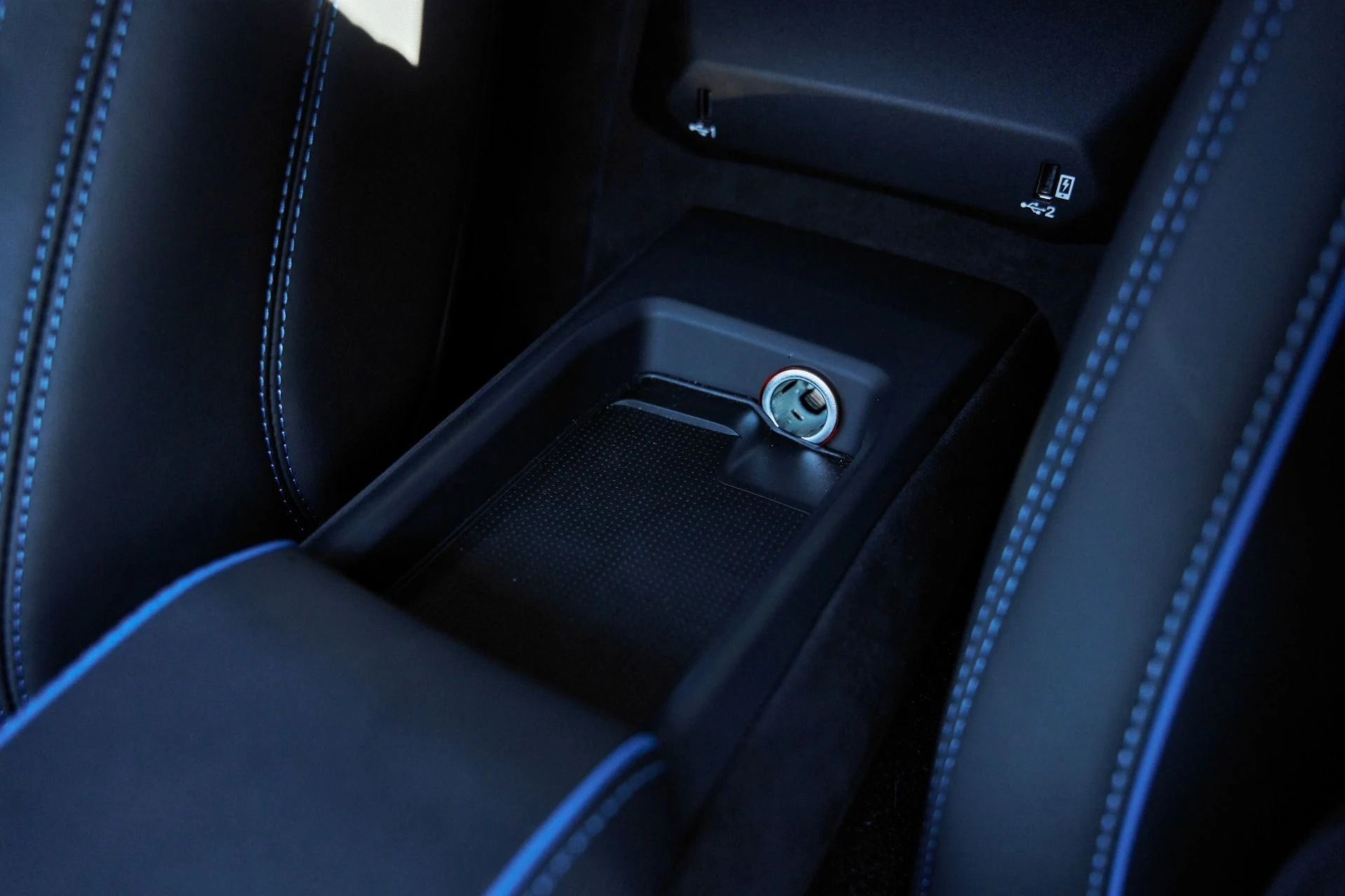 mph051_3403155148_Used_2023_Lamborghini_Huracan_Tecnica_Base_1766024653_dde10afa03