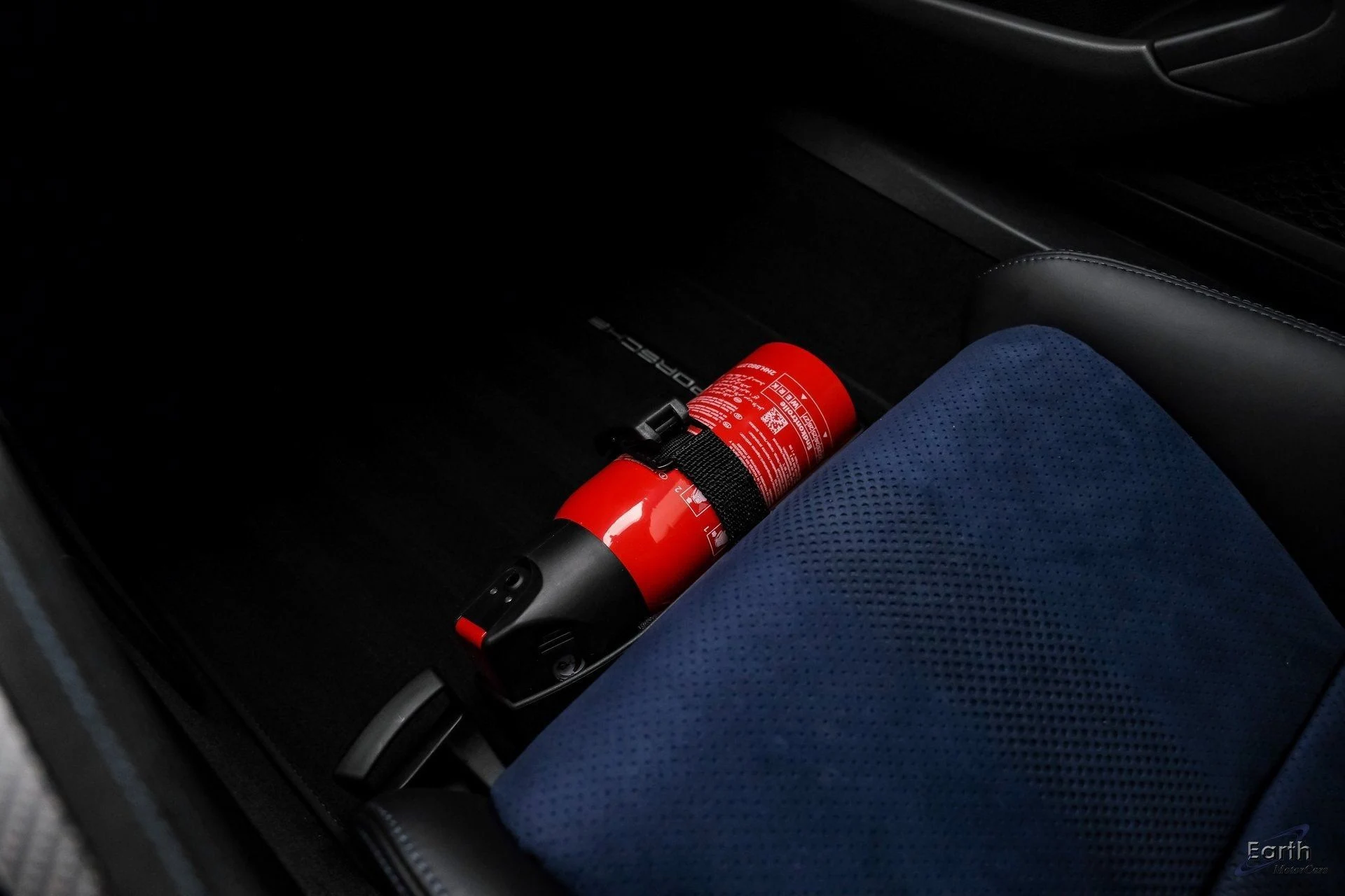 mph051_3404057233_471ae5cdd68467930091277c1108e46dx_76d6619e4b