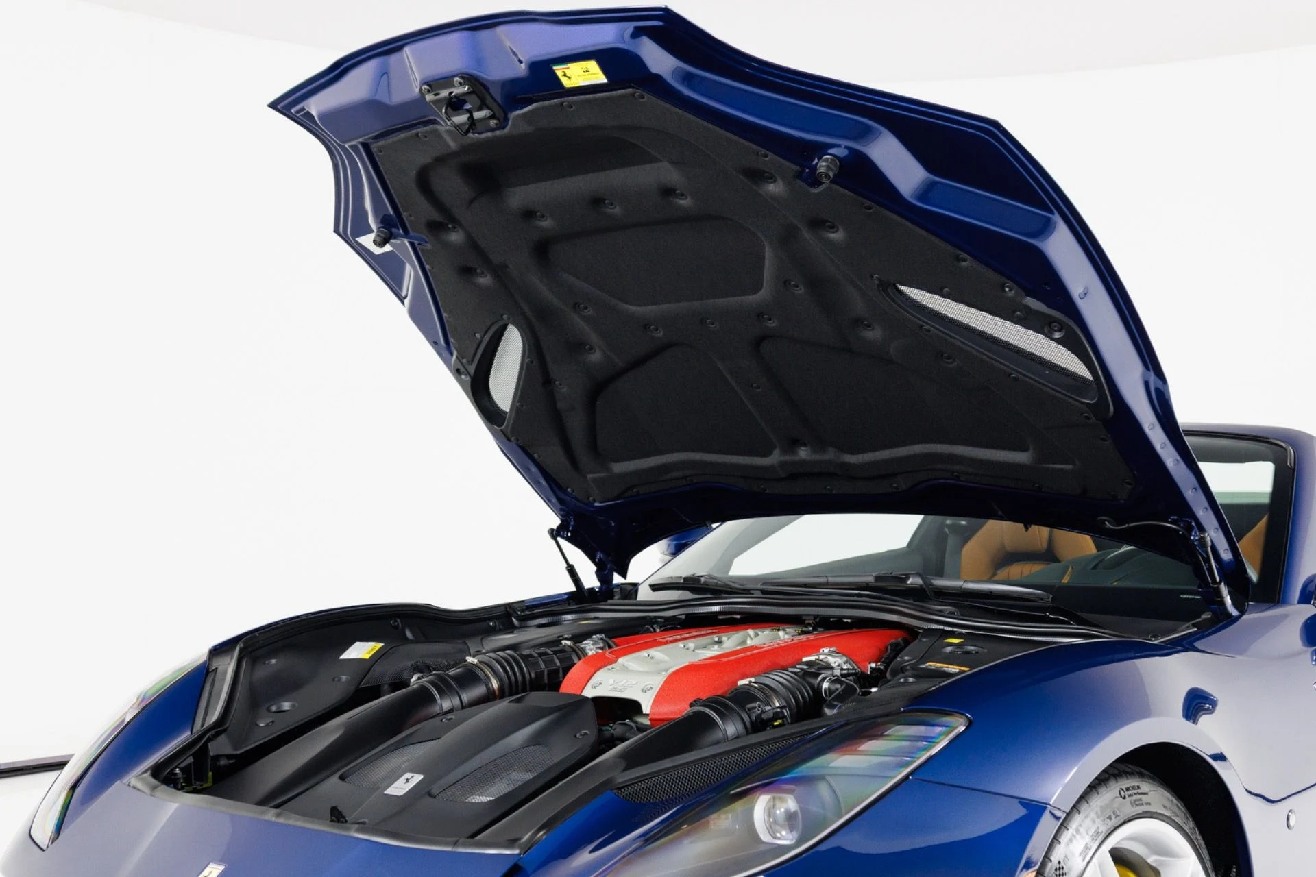 mph051_341080121_Used_2021_Ferrari_812_GTS_1786404030_595eed0467