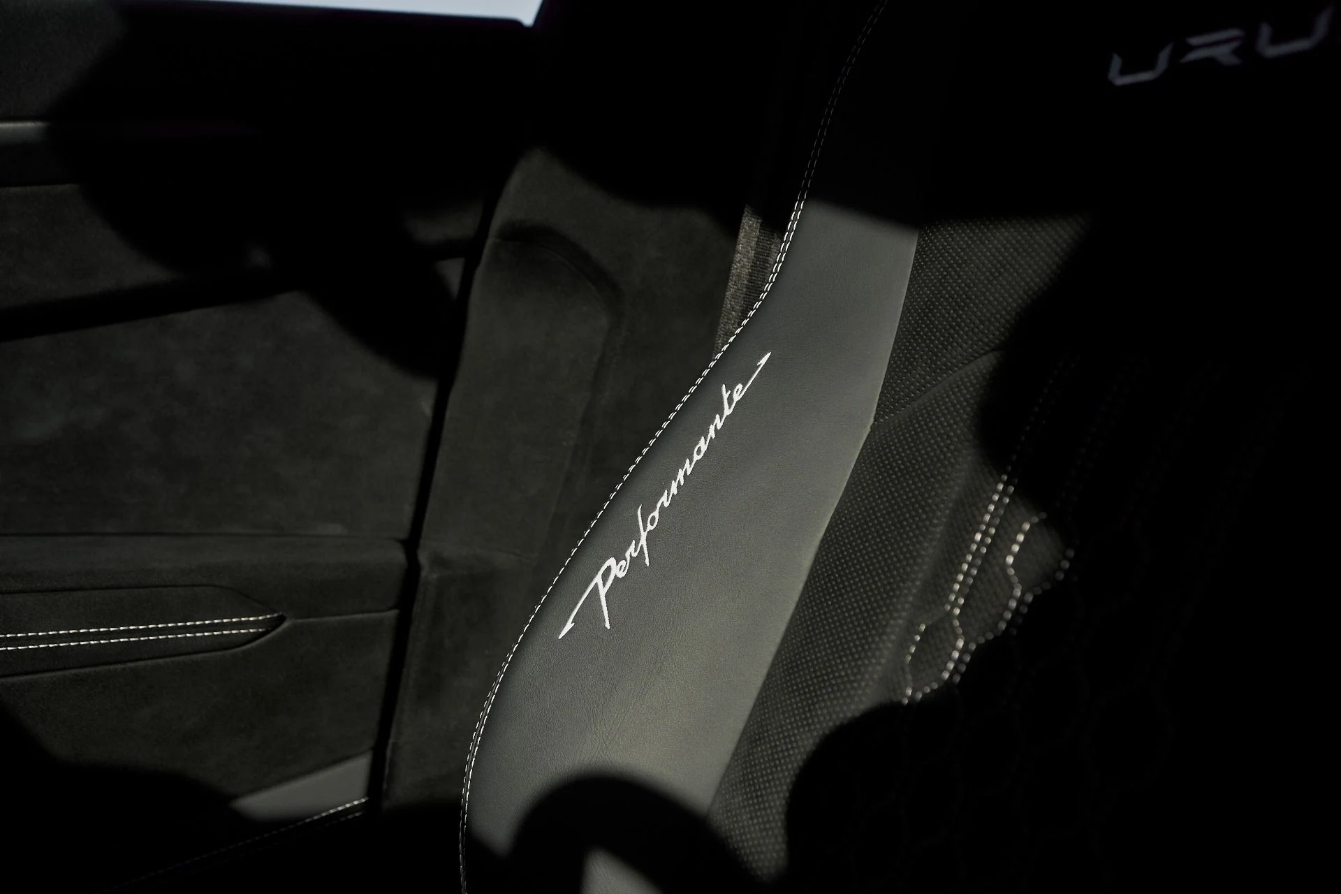 mph051_3424908447_Used_2024_Lamborghini_Urus_Performante_1764124850_05c99e7865