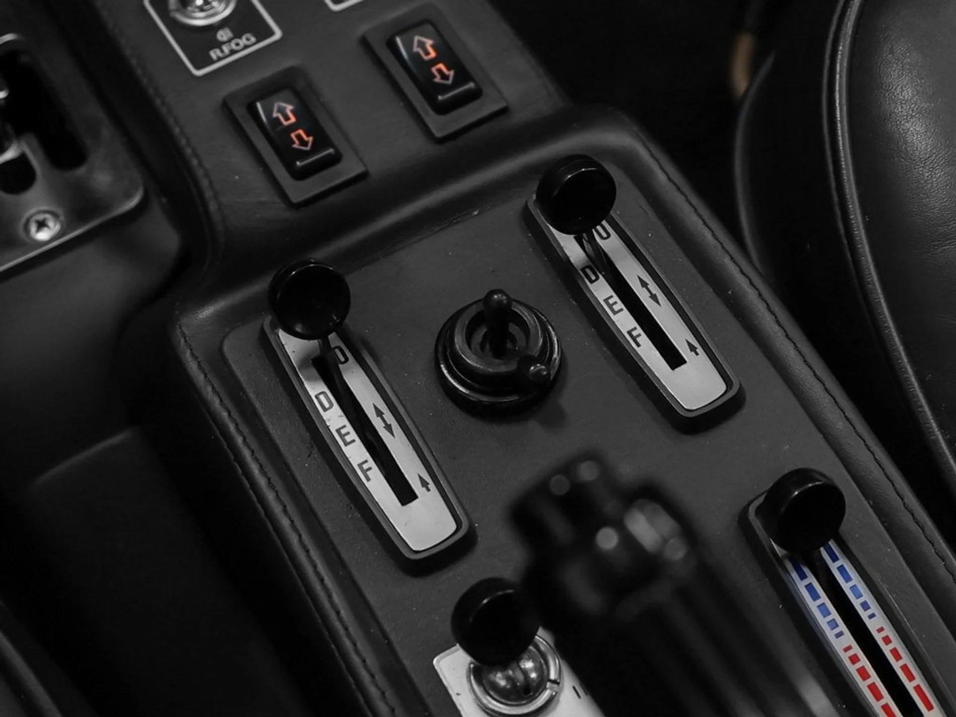 mph051_342551641_52_5731714999