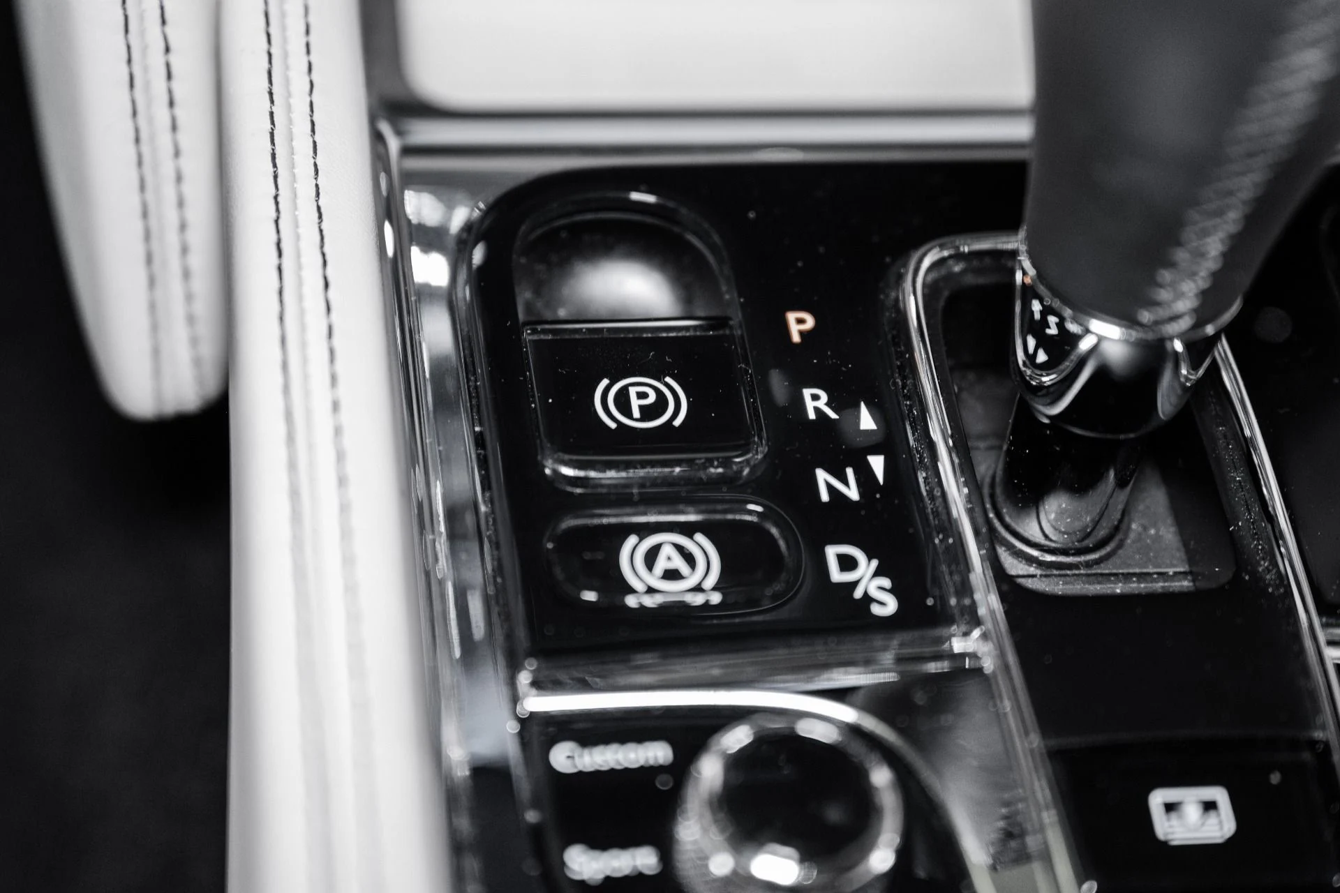mph051_3458561153_Used_2017_Bentley_Mulsanne_Speed_1758377943_30756fc28f