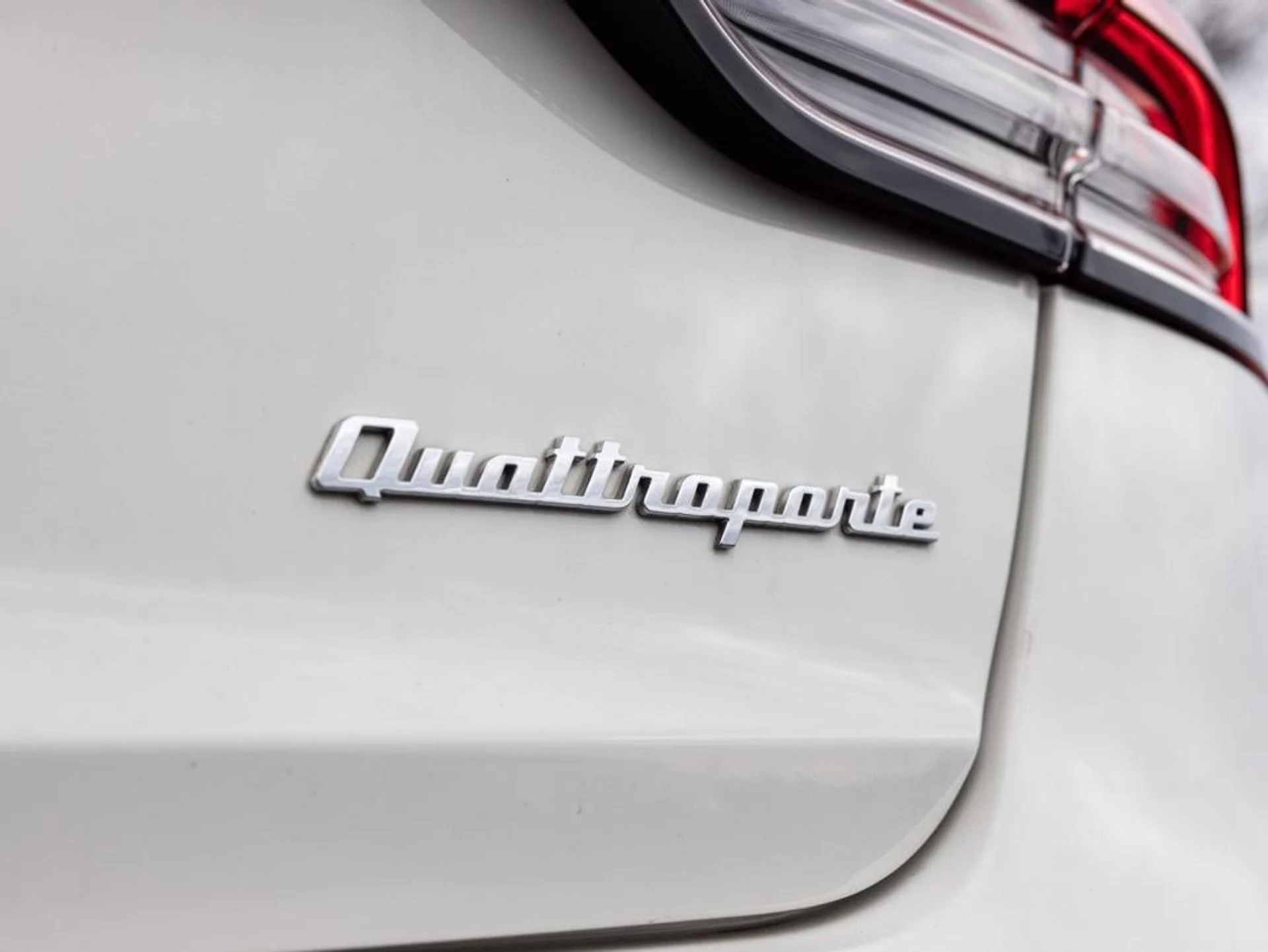 mph051_3465113859_472374605_6925efdb42064a968b9b85db_37ae373299