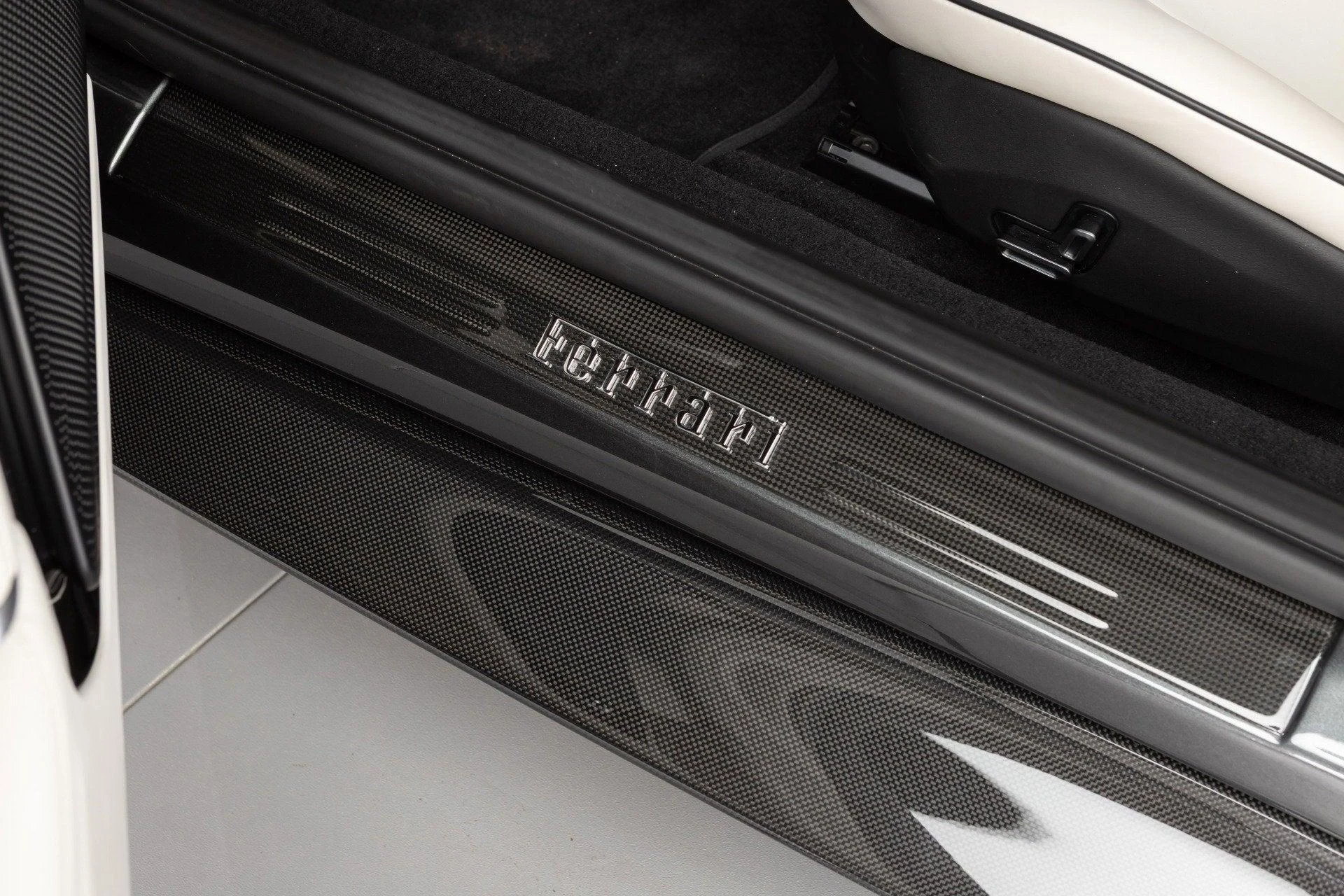 mph051_3479817493_Used_2024_Ferrari_Roma_Spider_1777367386_2dfa394314