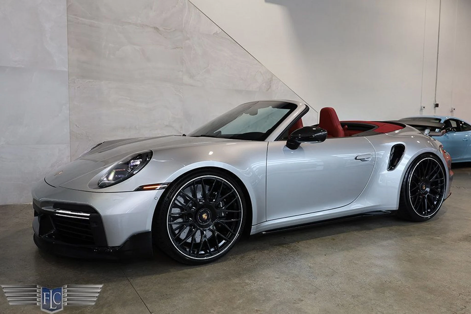 mph051_3488284381_used_2024_porsche_911_turboscabriolet_9689_22937048_52_1024_c8a31260d6