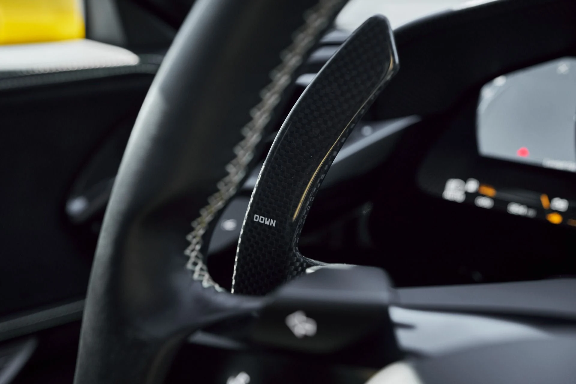 mph051_3501297153_Used_2022_Ferrari_SF_90_Stradale_Base_1762462421_7ac15426ad