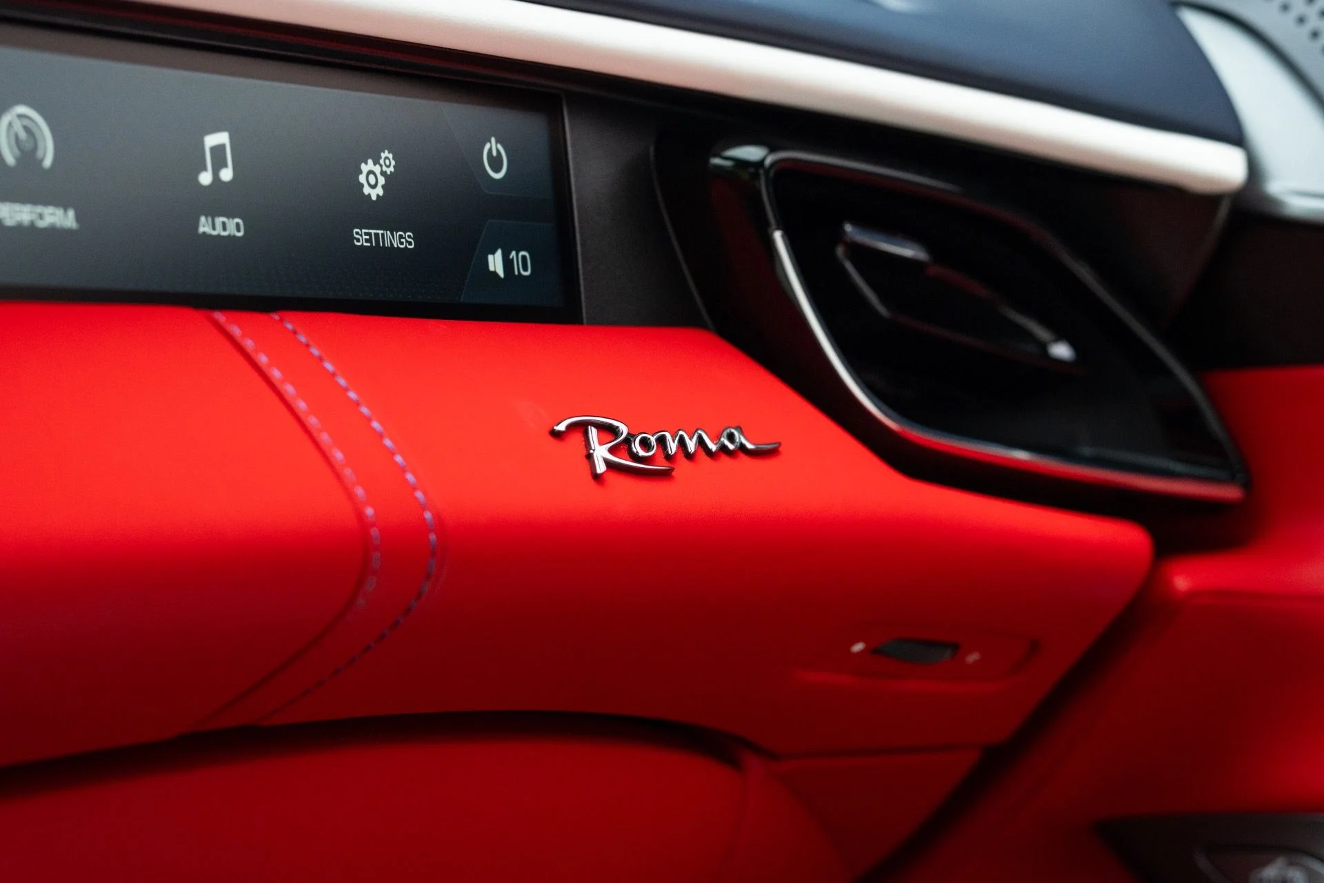 mph051_3512120565_Used_2023_Ferrari_Roma_1777005512_b30d48a49f