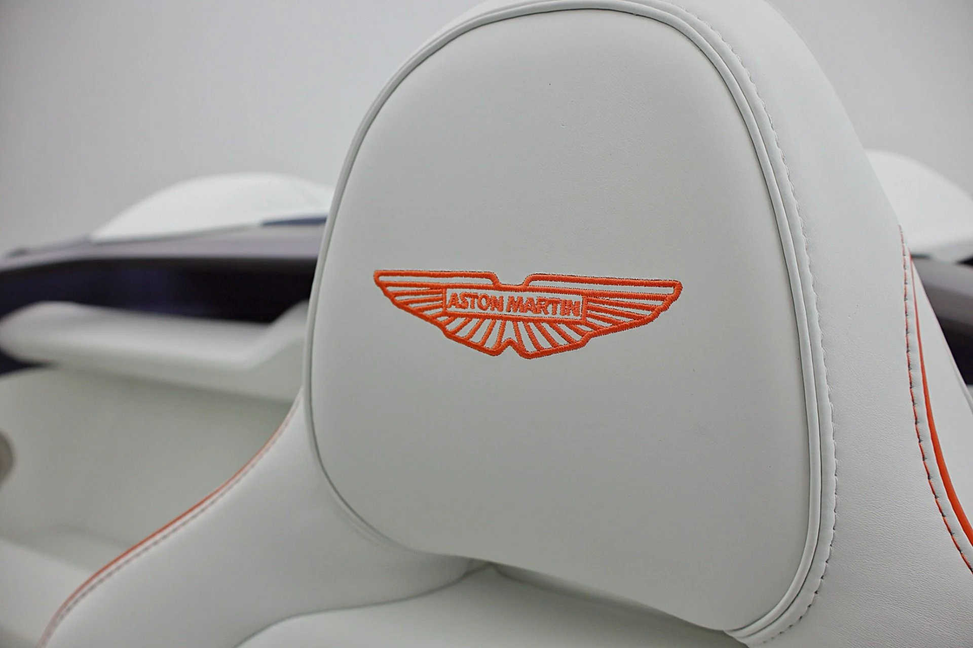 mph051_3524788832_New_2026_Aston_Martin_Vanquish_Volante_1970fdb94a