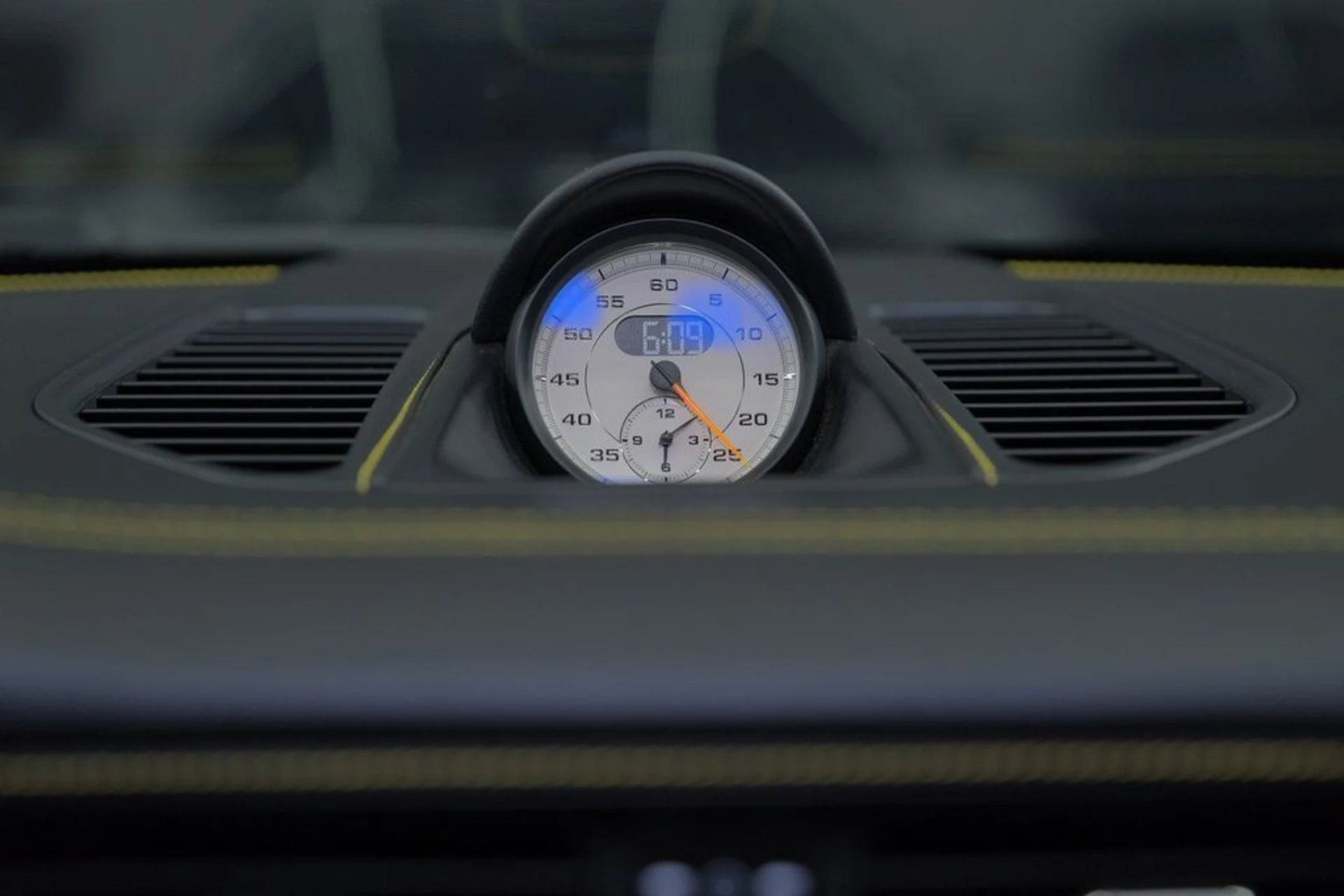 mph051_3531383979_4af280c83e19fe440630988bef14d160_c8a4e5e346