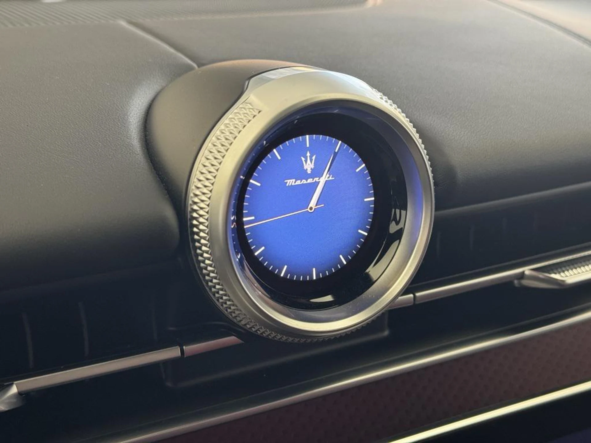 mph051_3543251505_6w_Zku8_EHR_3qy_Uprzq_X0d76_V2_IY_135872793a