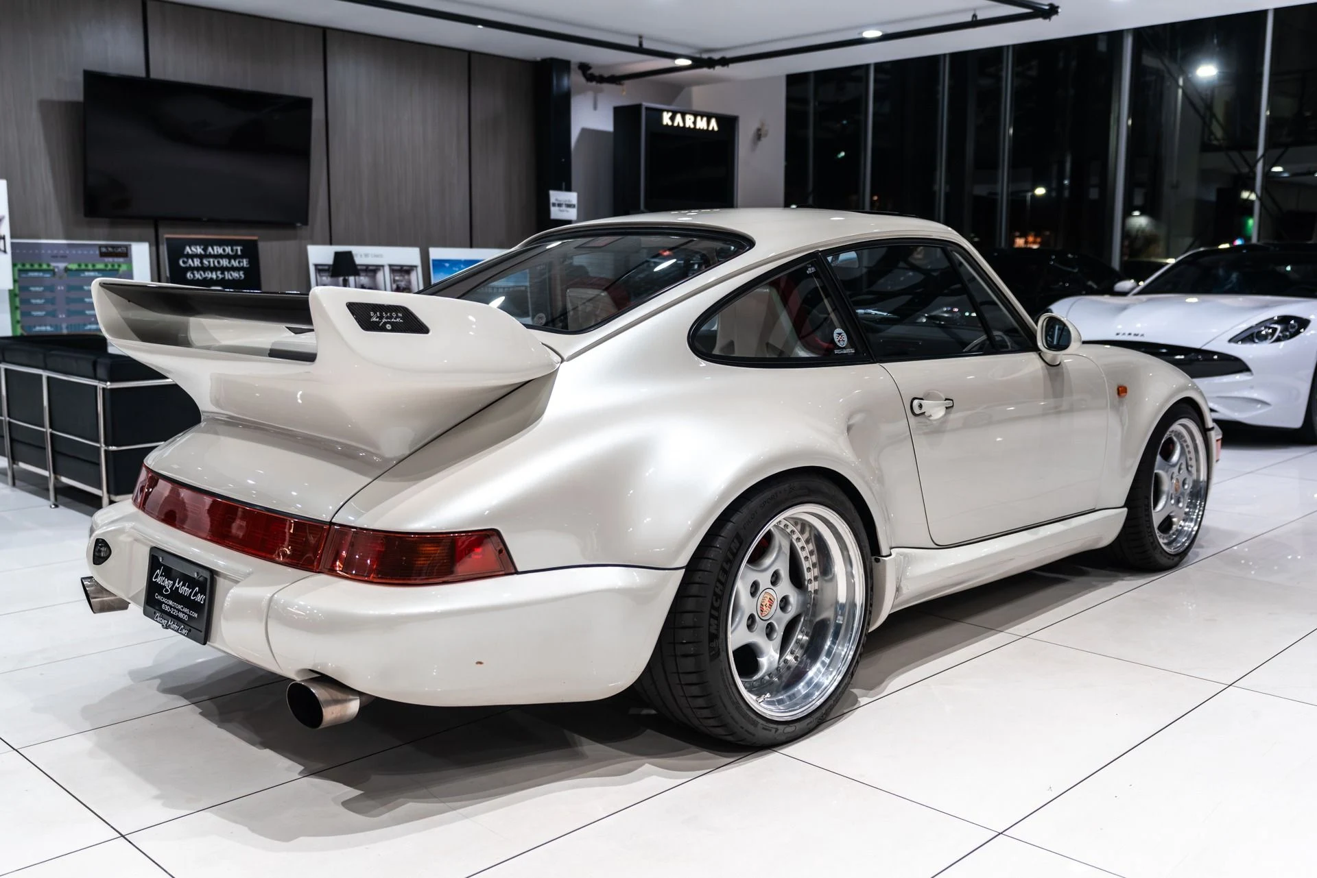 mph051_3549674223_12739_p52_l_3f2a80398e