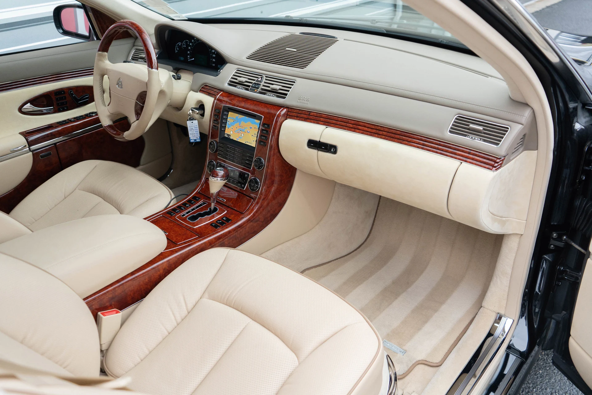 mph051_355067176_52_ac6b675021