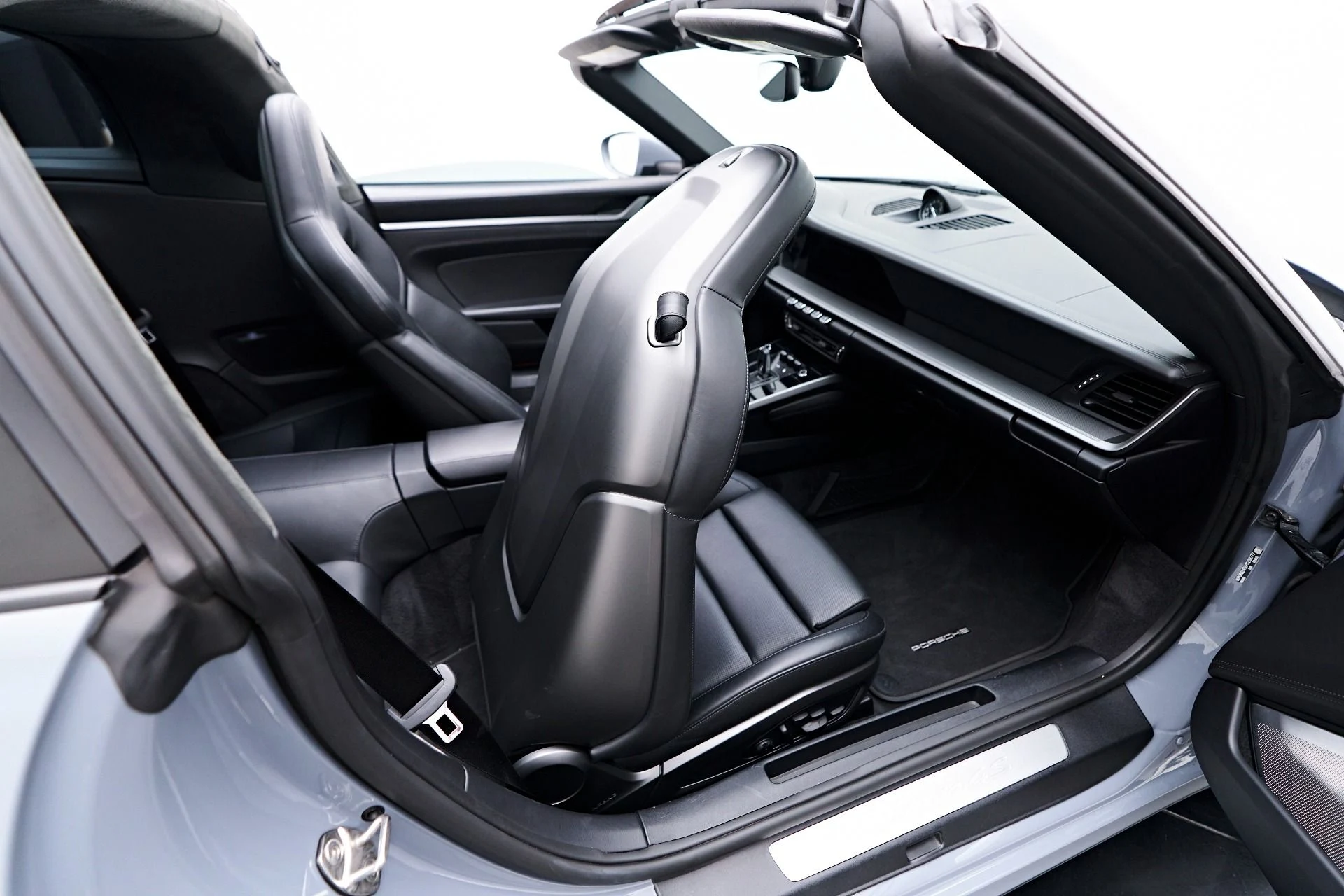 mph051_3570523745_Used_2023_Porsche_911_Targa_4_S_1757702883_523c4b470f