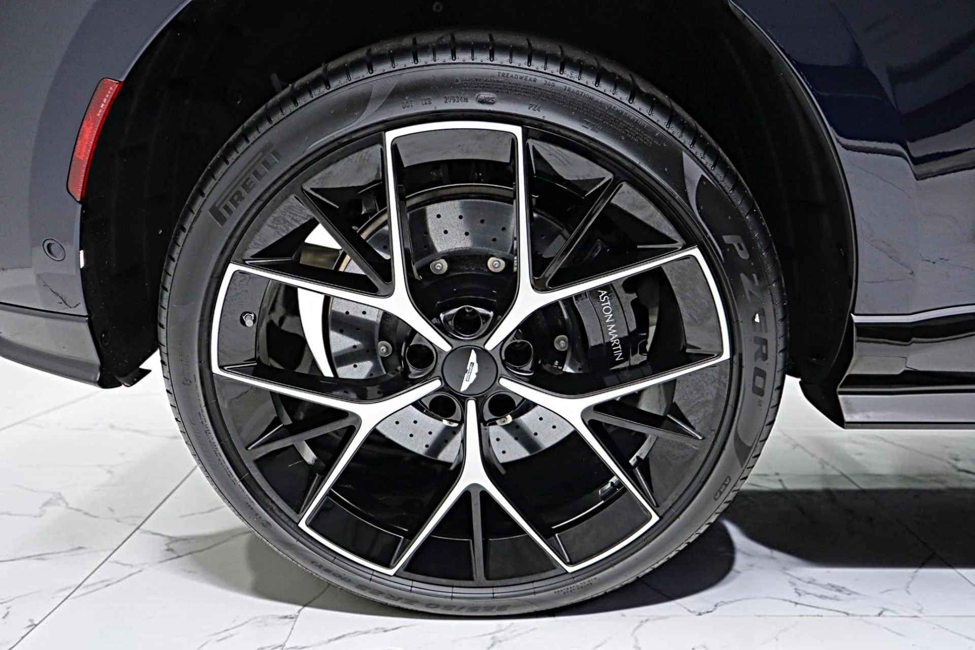 mph051_3571647011_New_2026_Aston_Martin_DBX_S_619df618f1