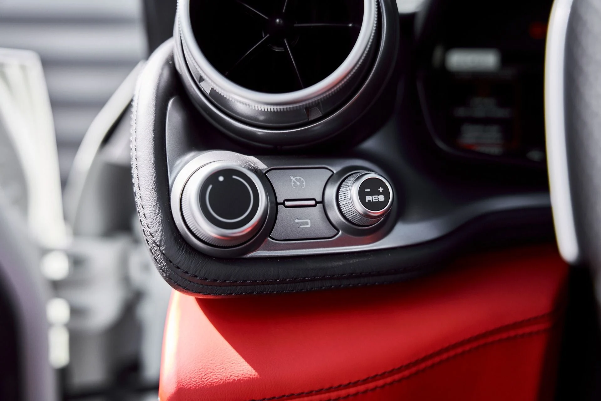 mph051_3590404755_Used_2019_Ferrari_GTC_4_Lusso_V12_1771467707_6bfcc47a2f