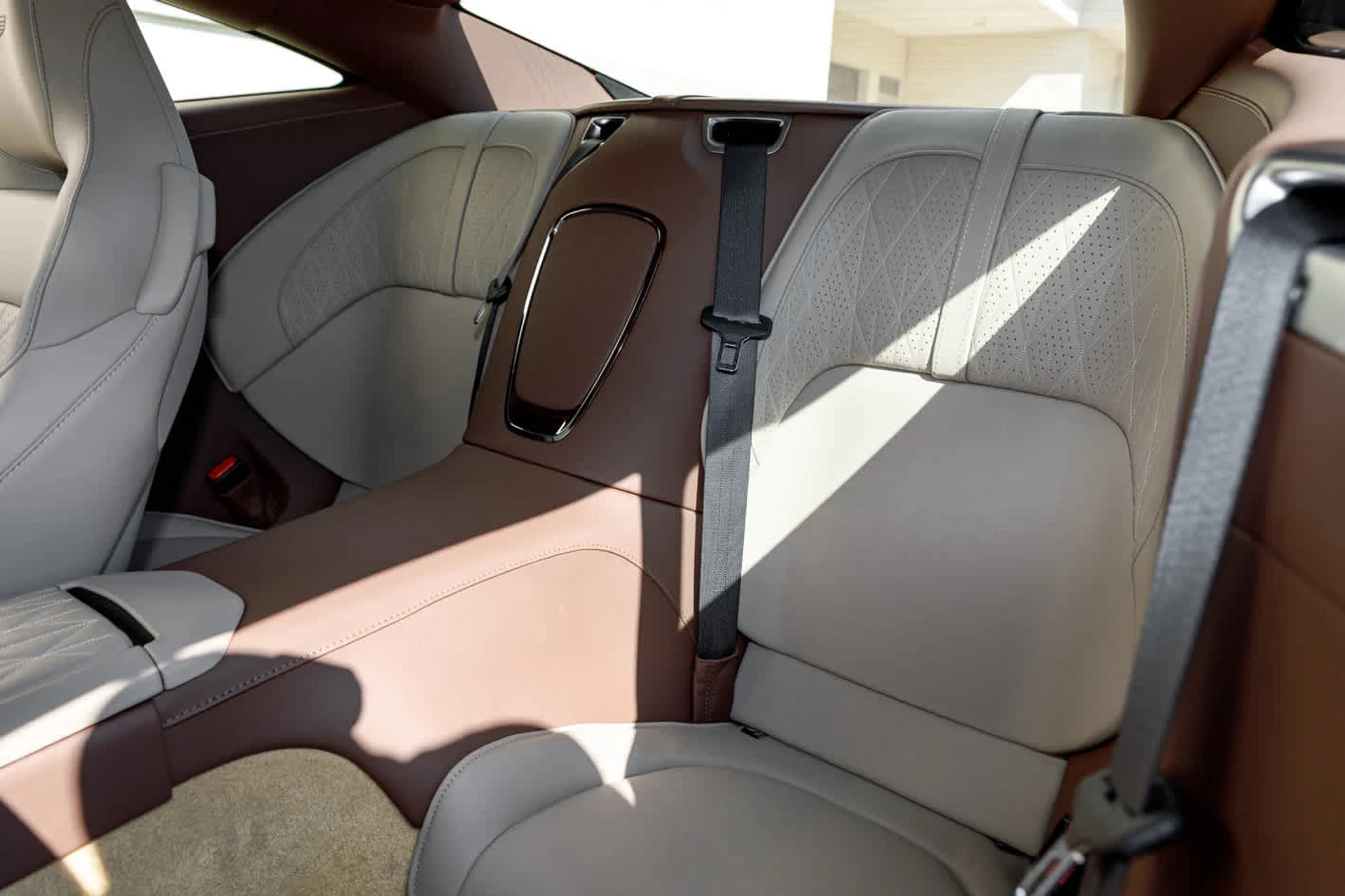 mph051_3656586613_52_e8430946d4