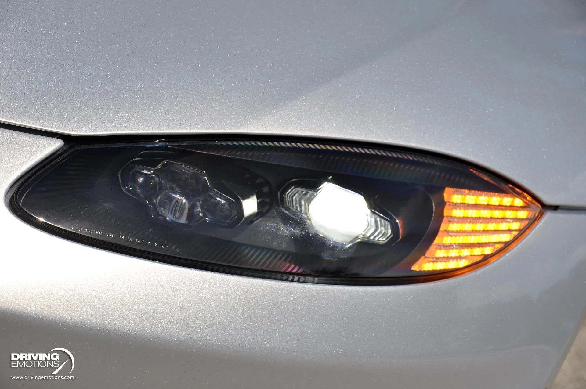 mph051_3695554517_880_p52_l_7a0f03ae98