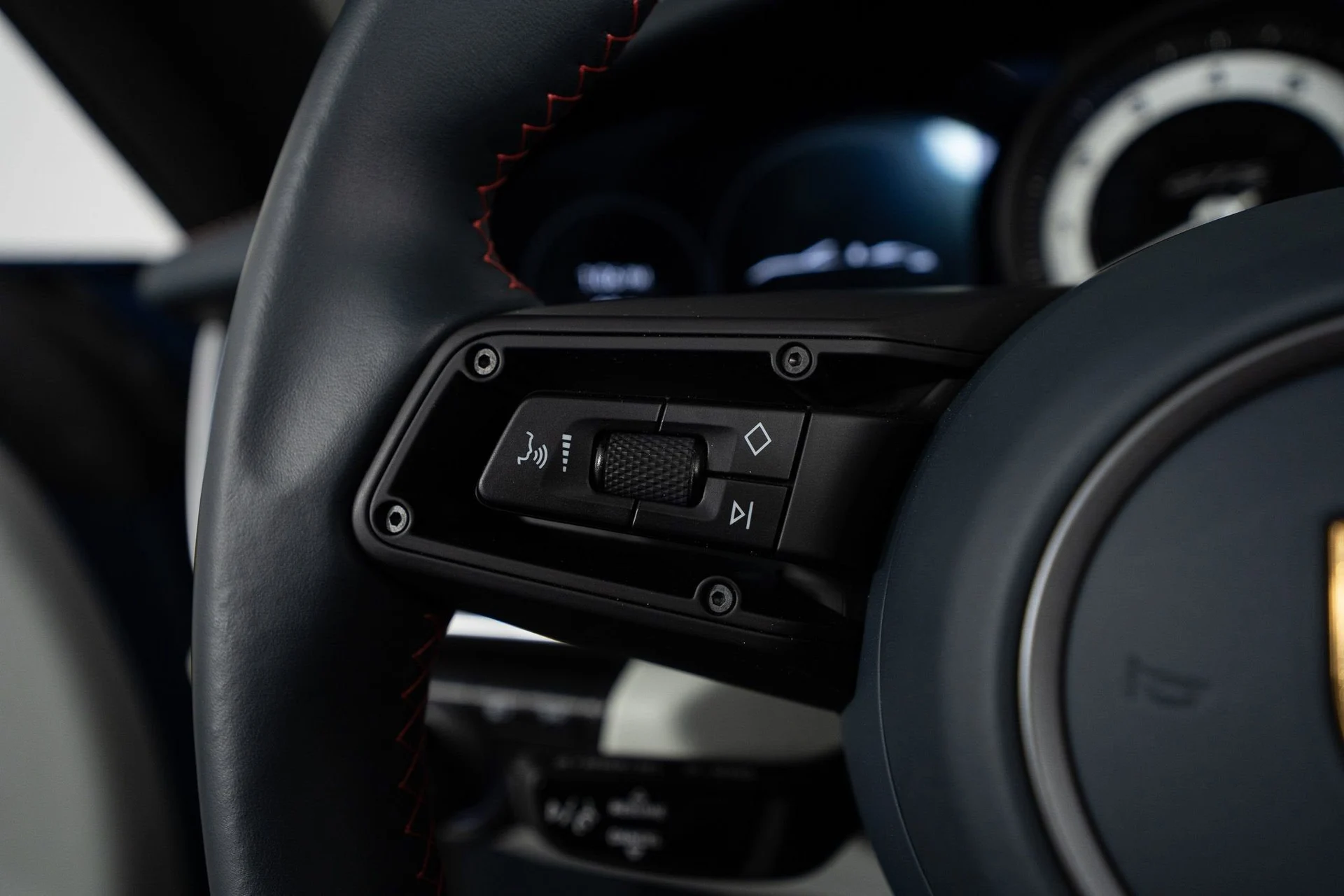 mph051_3701887808_5a481141bc454d48ba1c74cf42aee72a_33b2c0bd73