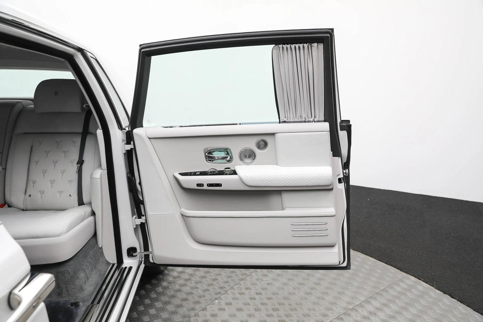 mph051_3725275743_52_3758aa3e50