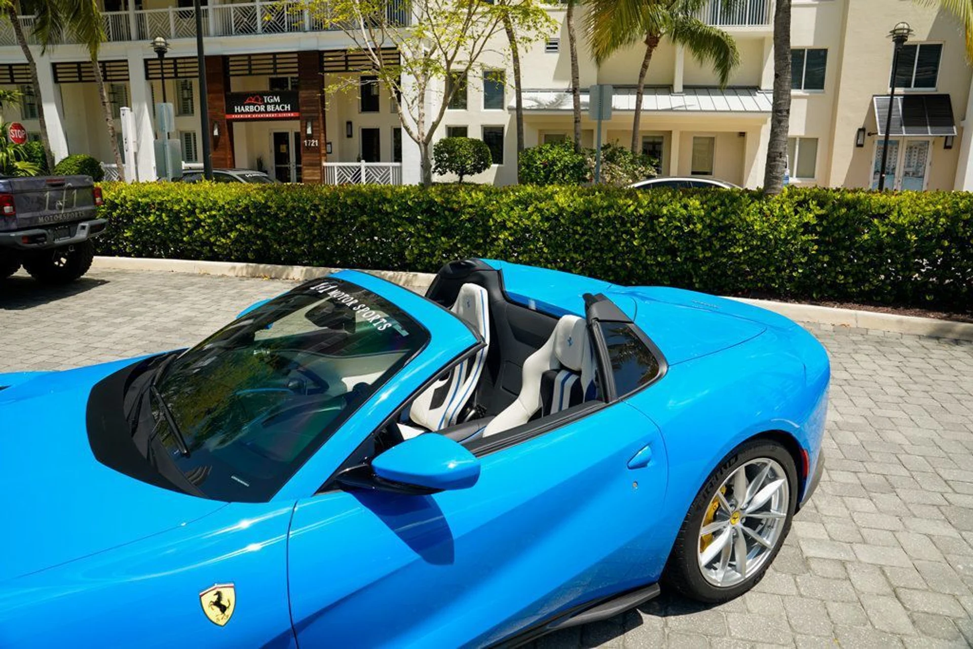 mph051_3797646096_used_2022_ferrari_812_gts_convertible_14354_22898644_52_1024_0a494369e5
