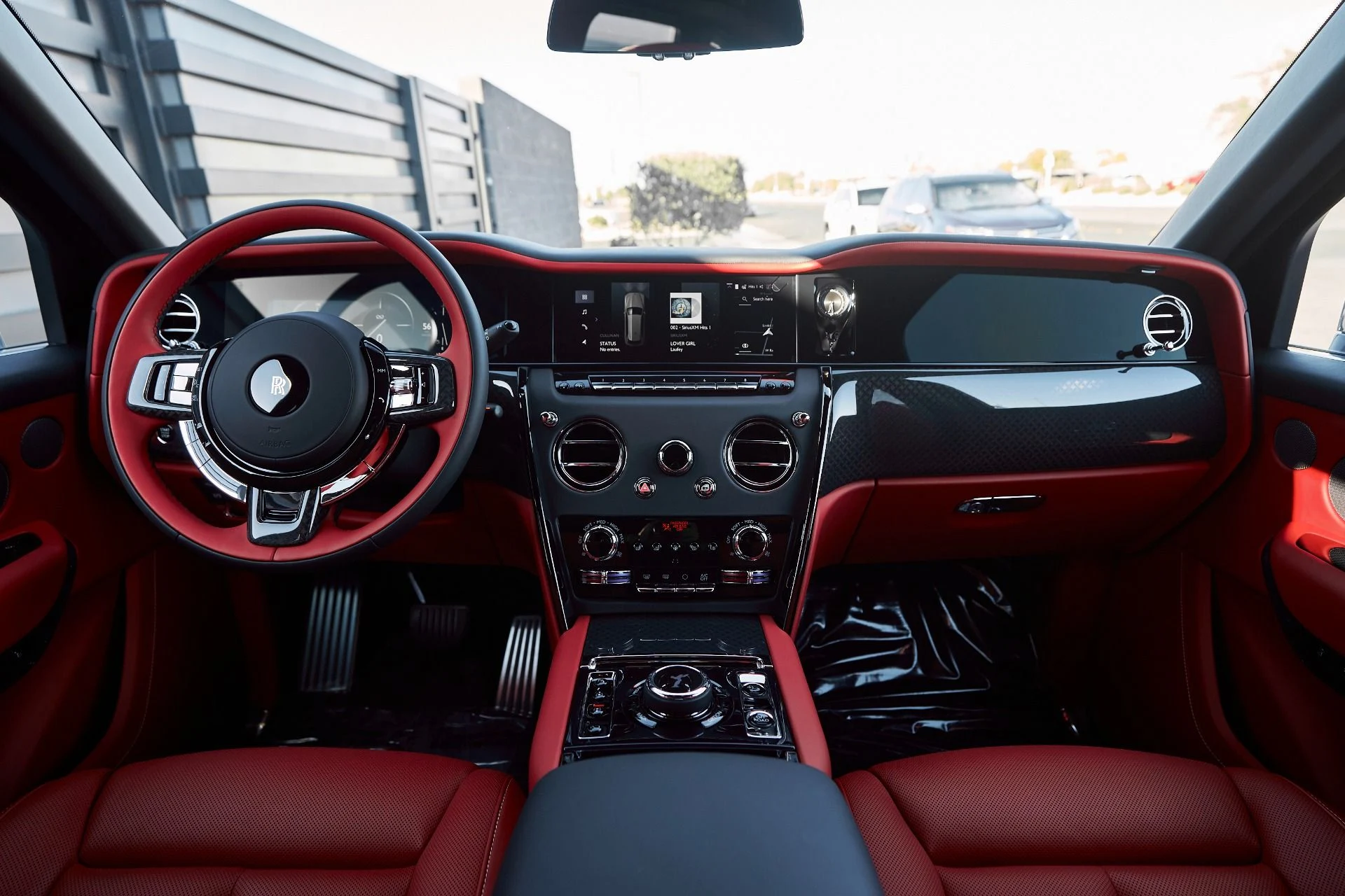 mph051_3851684237_Used_2025_Rolls_Royce_Cullinan_1775588146_dad63da5bb