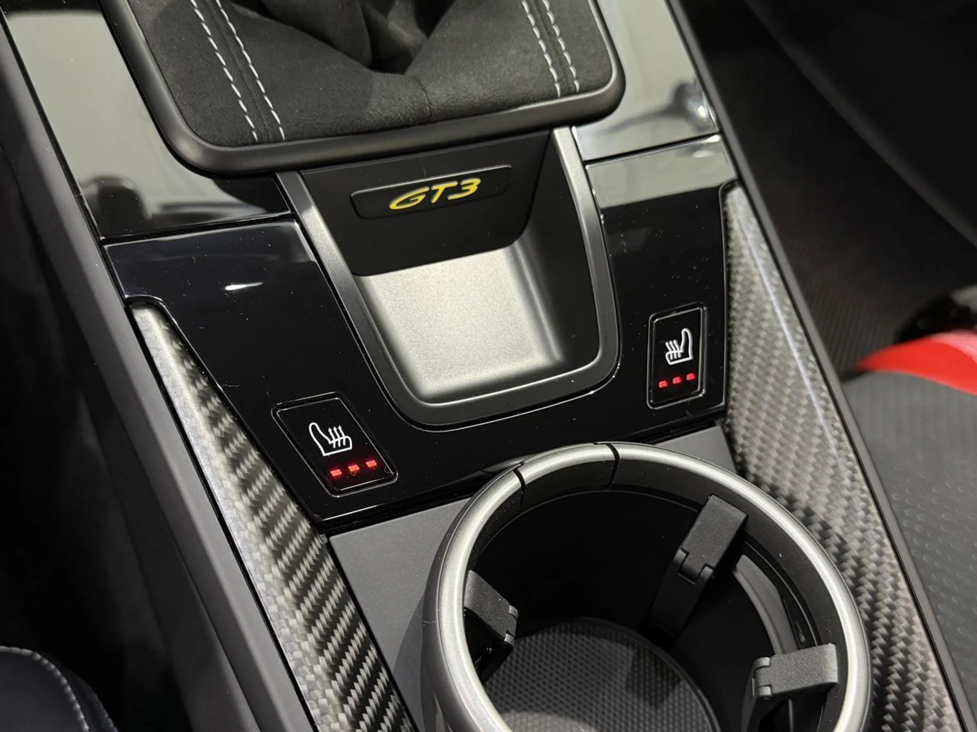 mph051_385926551_11895119ba137120f92f39cb96446bc7_e6cb31739e