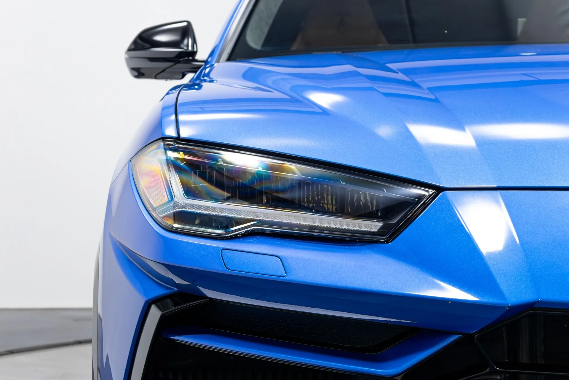 mph051_3868186464_Used_2019_Lamborghini_Urus_1772123275_9a279781fa