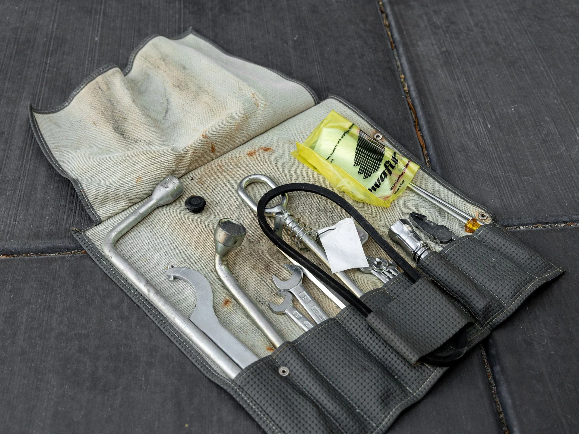 mph051_3876038059_52_bde2c8d558