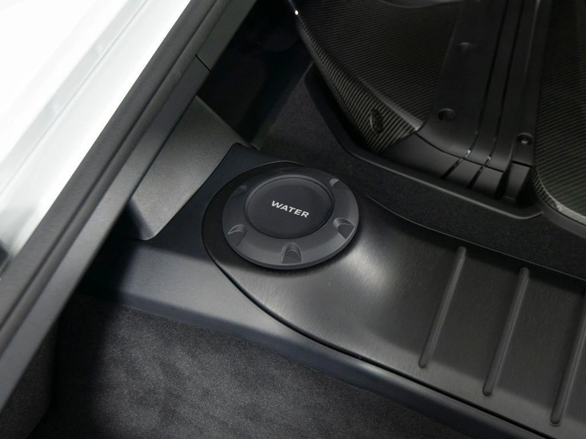 mph051_3930870356_m_G4_H_Vn_H_Zky6_T3_L93_Ov_Ih2n_Dl_YZ_8_cfc8db319b