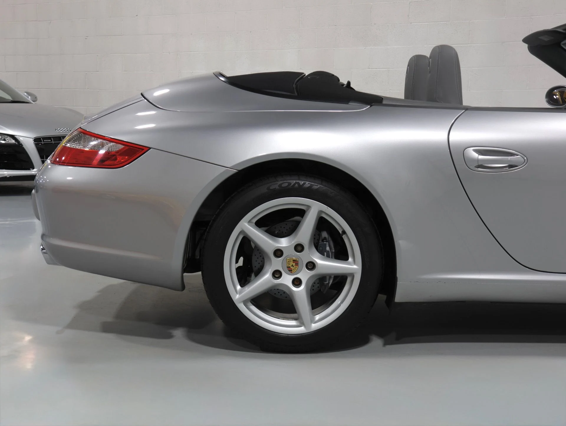 mph051_3940091491_Used_2006_Porsche_911_Carrera_6_Speed_Manual_Only_33_K_Miles_Just_Serviced_GT_Silver_1781322547_be6a3484ea