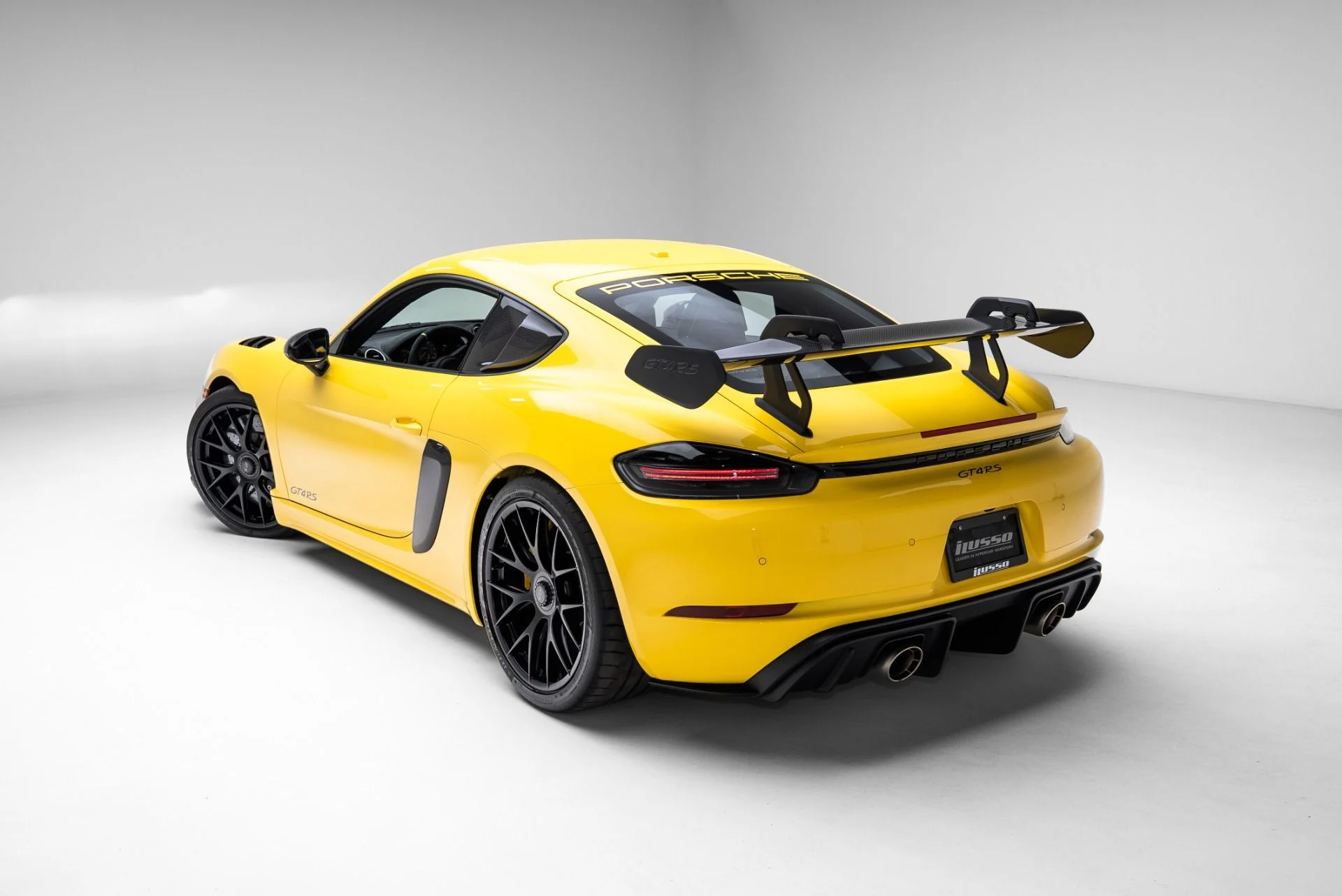 mph051_3953543855_Used_2024_Porsche_718_Cayman_GT_4_RS_1775511427_9c48a852f1