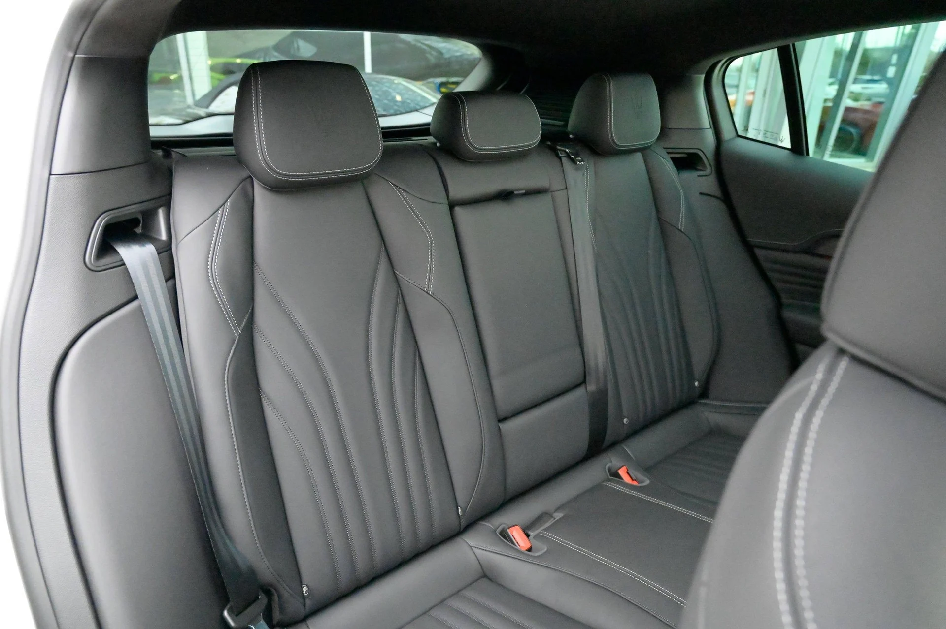 mph051_4000072816_81305a30cb0a413b9905440cc13faf99_fe126b592f