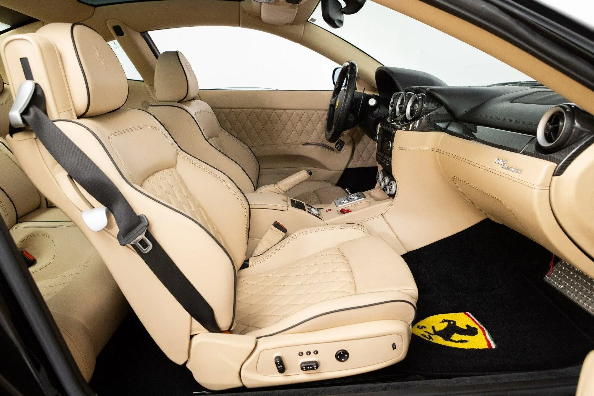 mph051_4022820357_Used_2009_Ferrari_612_Scaglietti_OTO_1777730471_41f469b68c