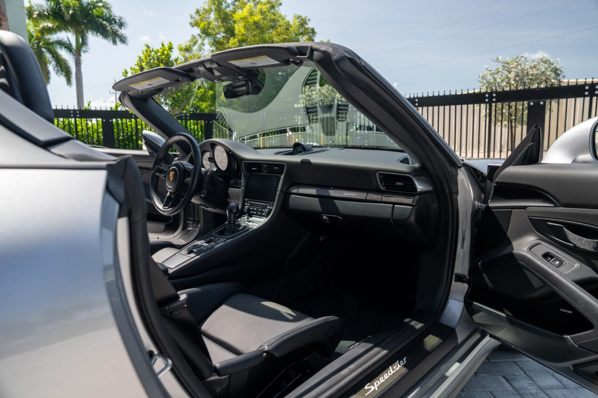 mph051_4029127059_Used_2019_Porsche_911_Speedster_1781046603_d44778b95d