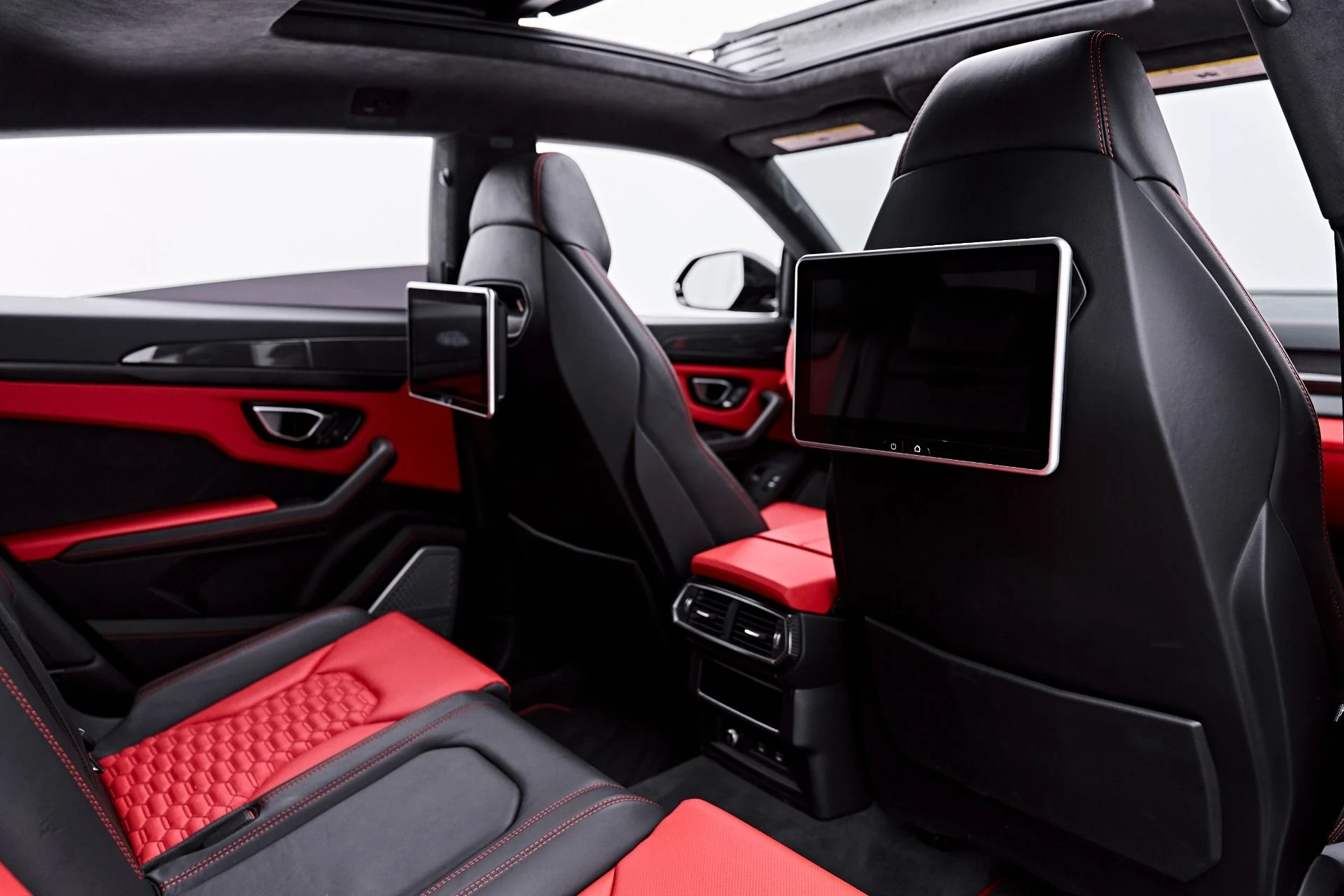 mph051_403426805_Used_2022_Lamborghini_Urus_1788219614_fdbddff073
