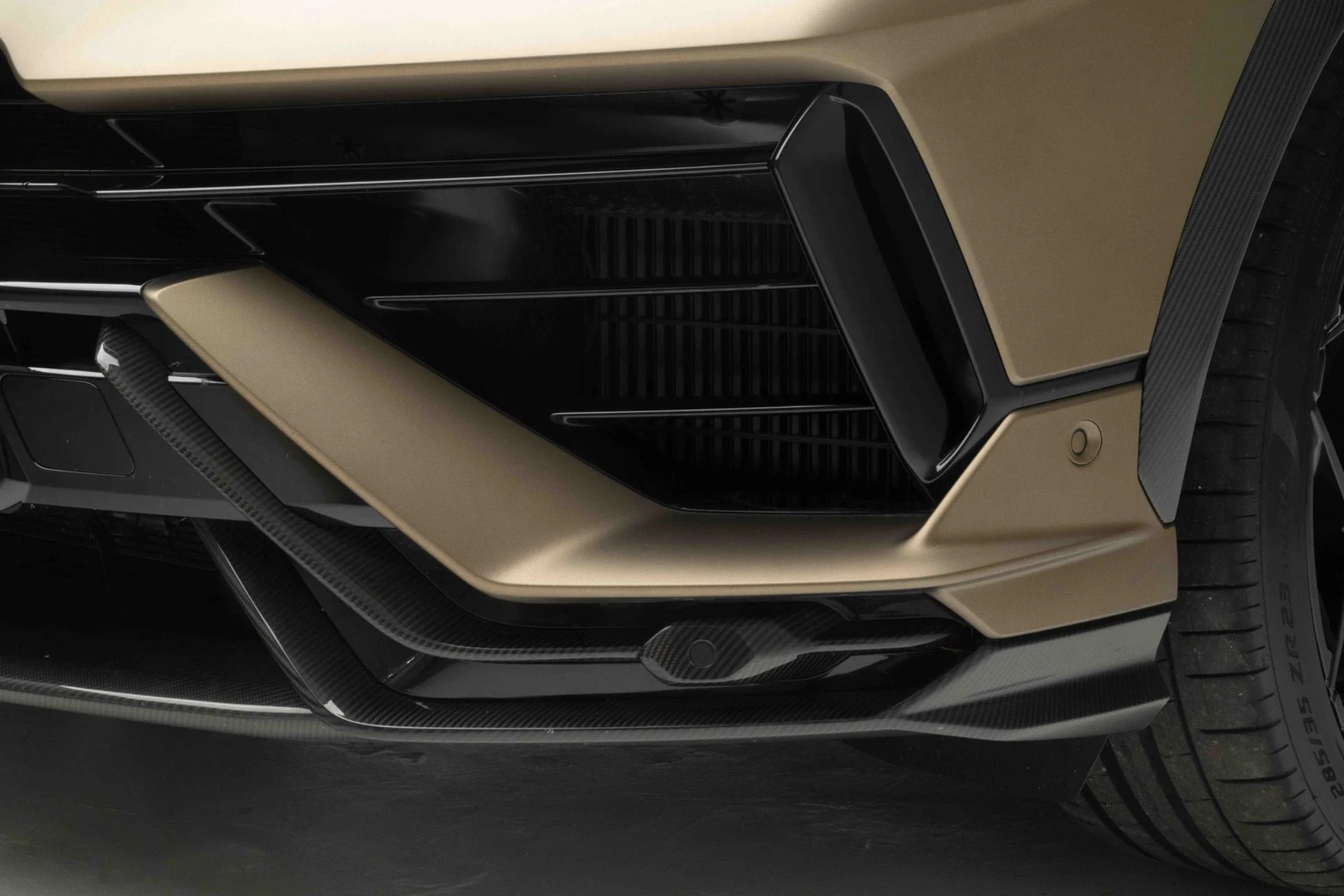 mph051_4035250166_Used_2024_Lamborghini_Urus_Performante_1774028778_da9a34aa52