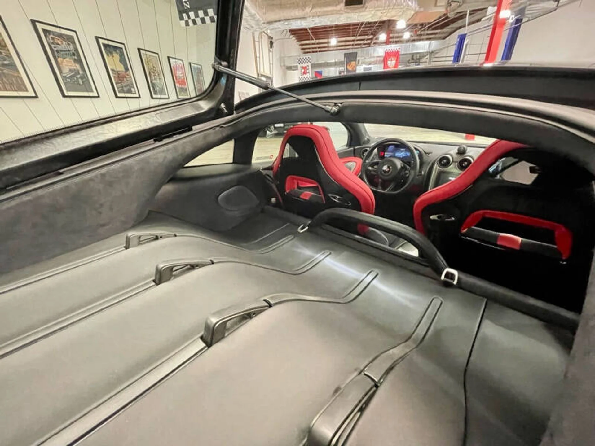 mph051_4046249010_2017_mclaren_570gt_base_2dr_coupe_b0d3f00b5d