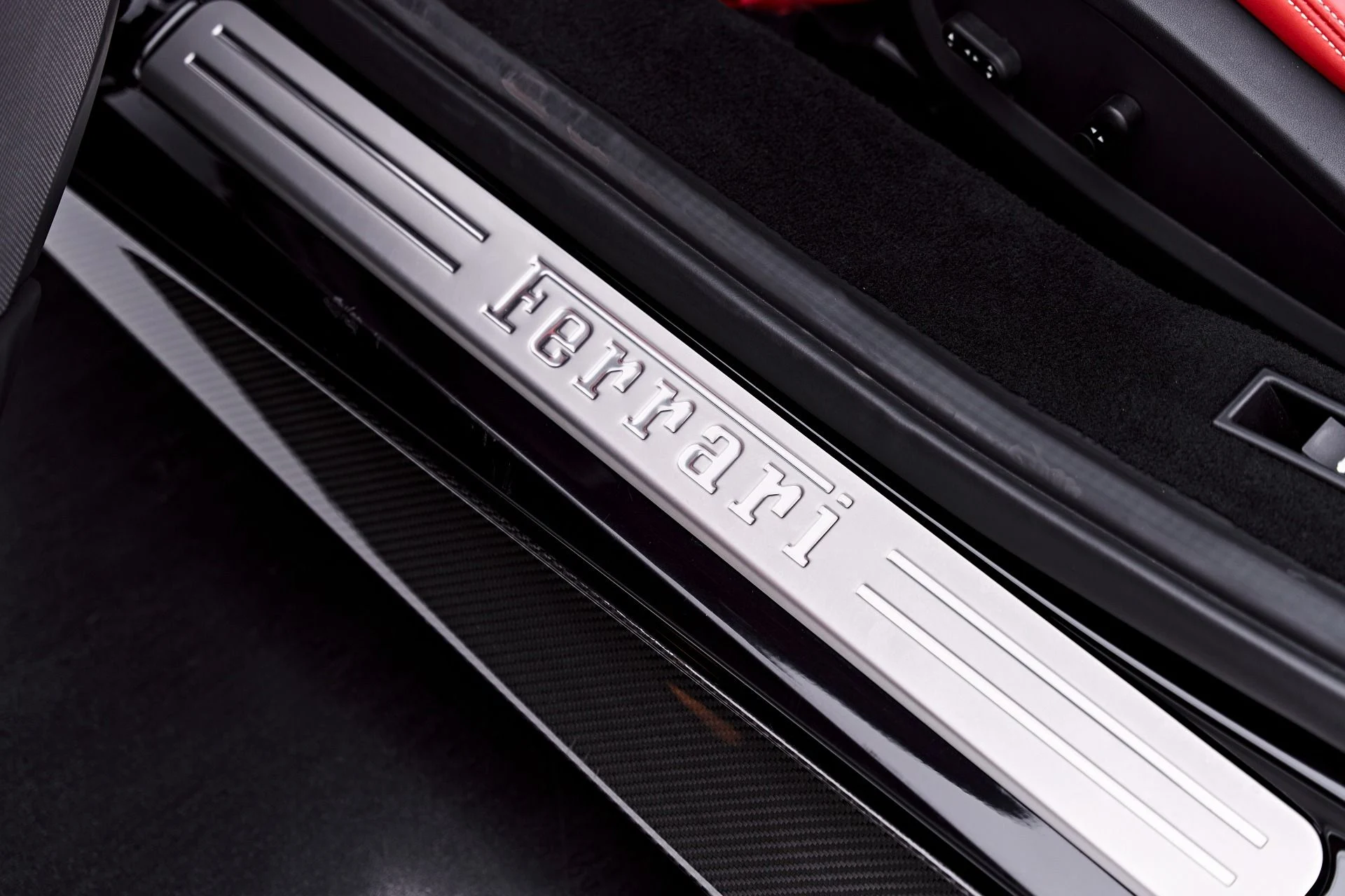 mph051_406504090_Used_2018_Ferrari_488_Spider_Base_1786671719_a5e7e85bb4