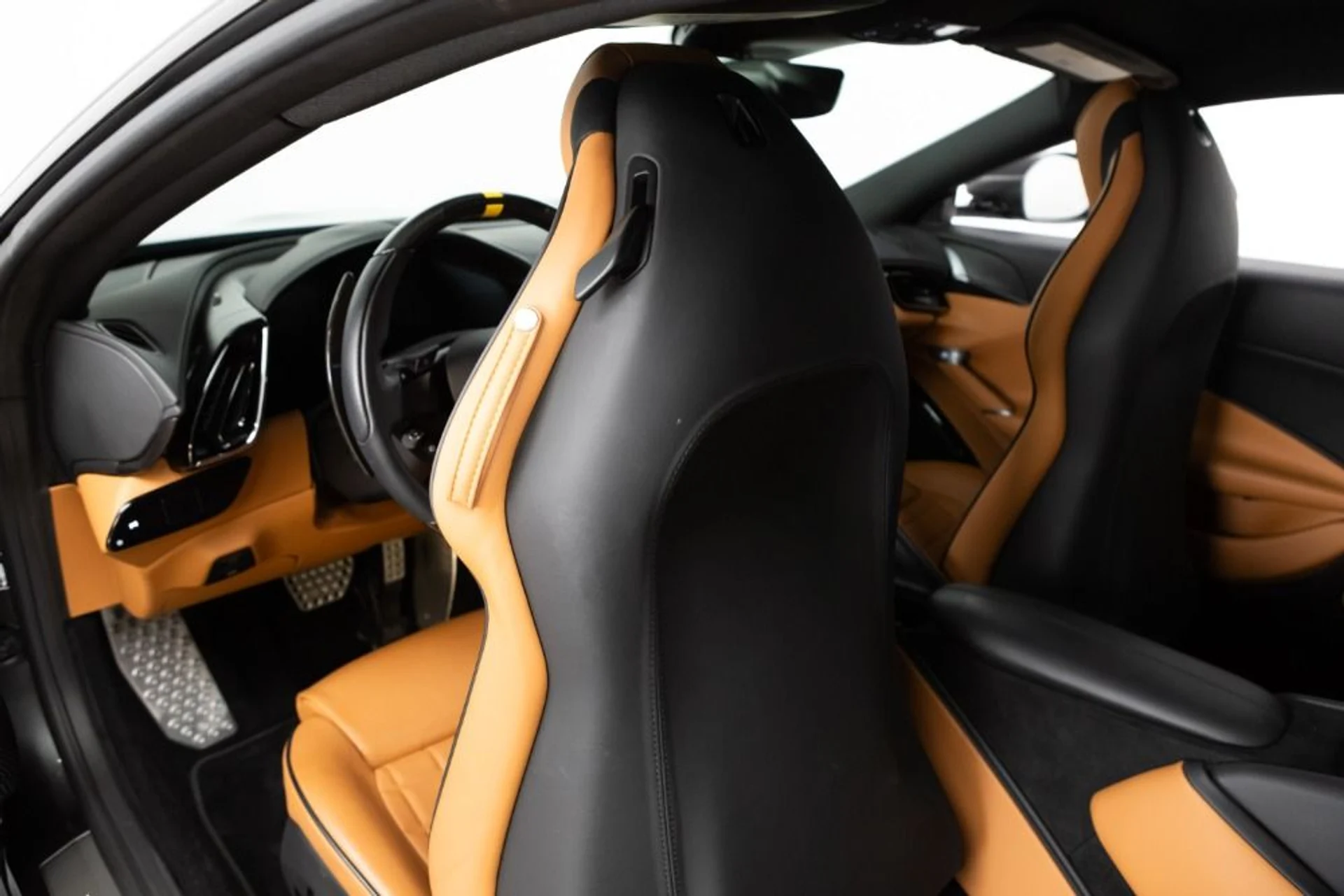 mph051_4116633629_Used_2023_Ferrari_Roma_332744c7f1