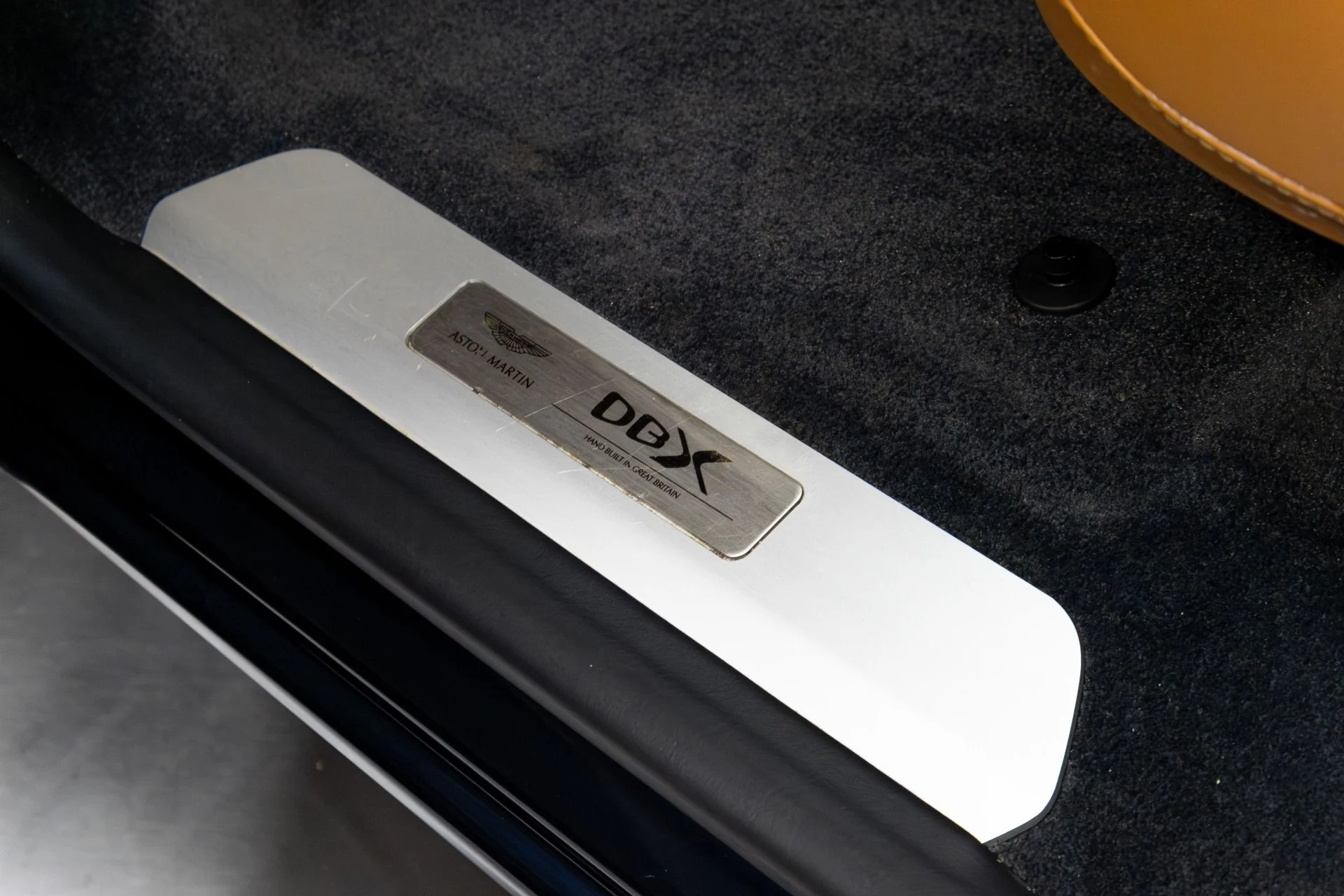 mph051_4124037325_Used_2021_Aston_Martin_DBX_1770088523_4f4f1b527d