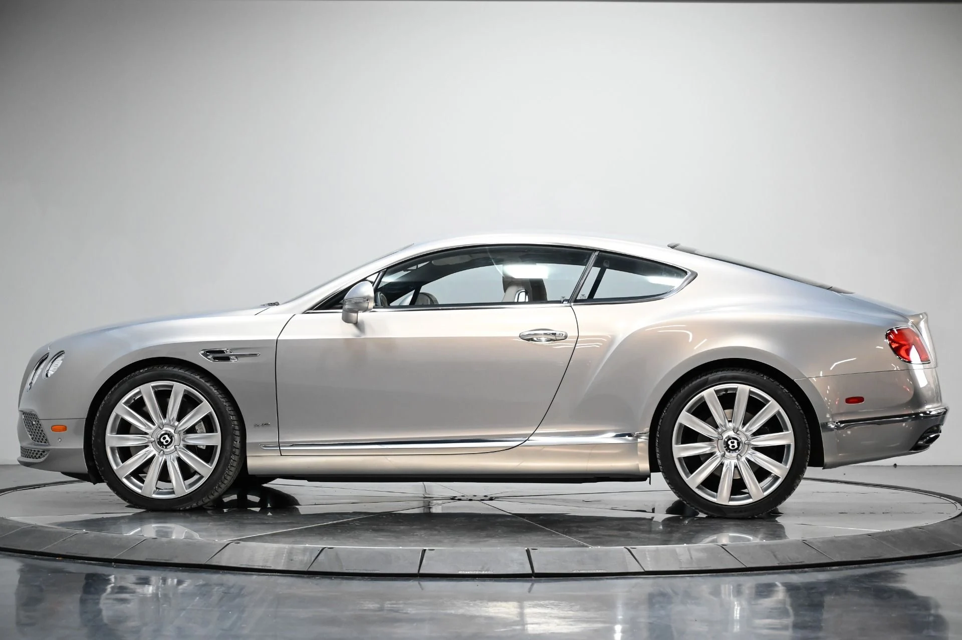 mph051_4176507121_Used_2016_Bentley_Continental_GT_W12_1791812970_0fa4e3479e