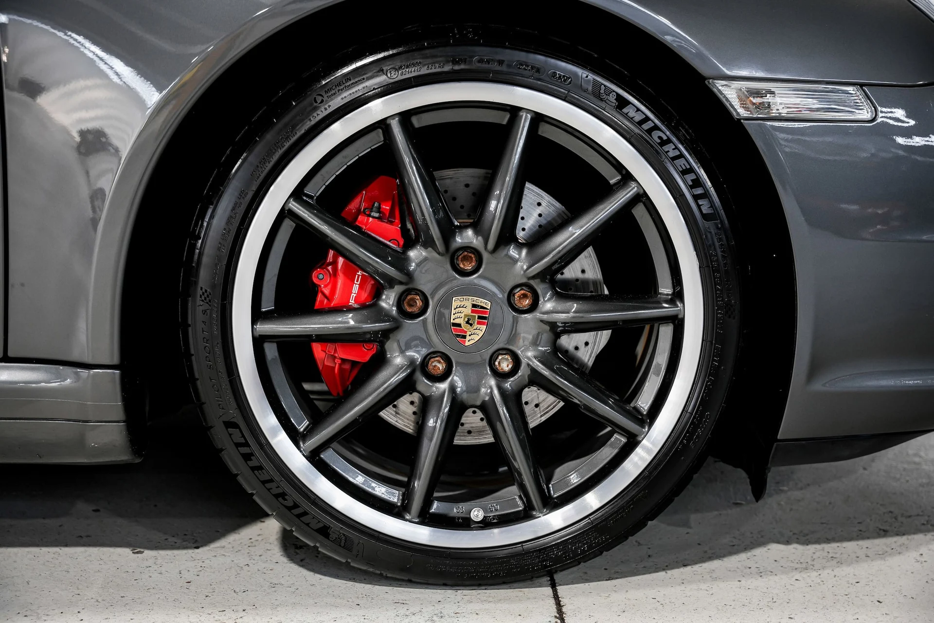 mph051_4177105056_920611ade4fff89dac3c43a832a49c84x_b8ea52eb7c