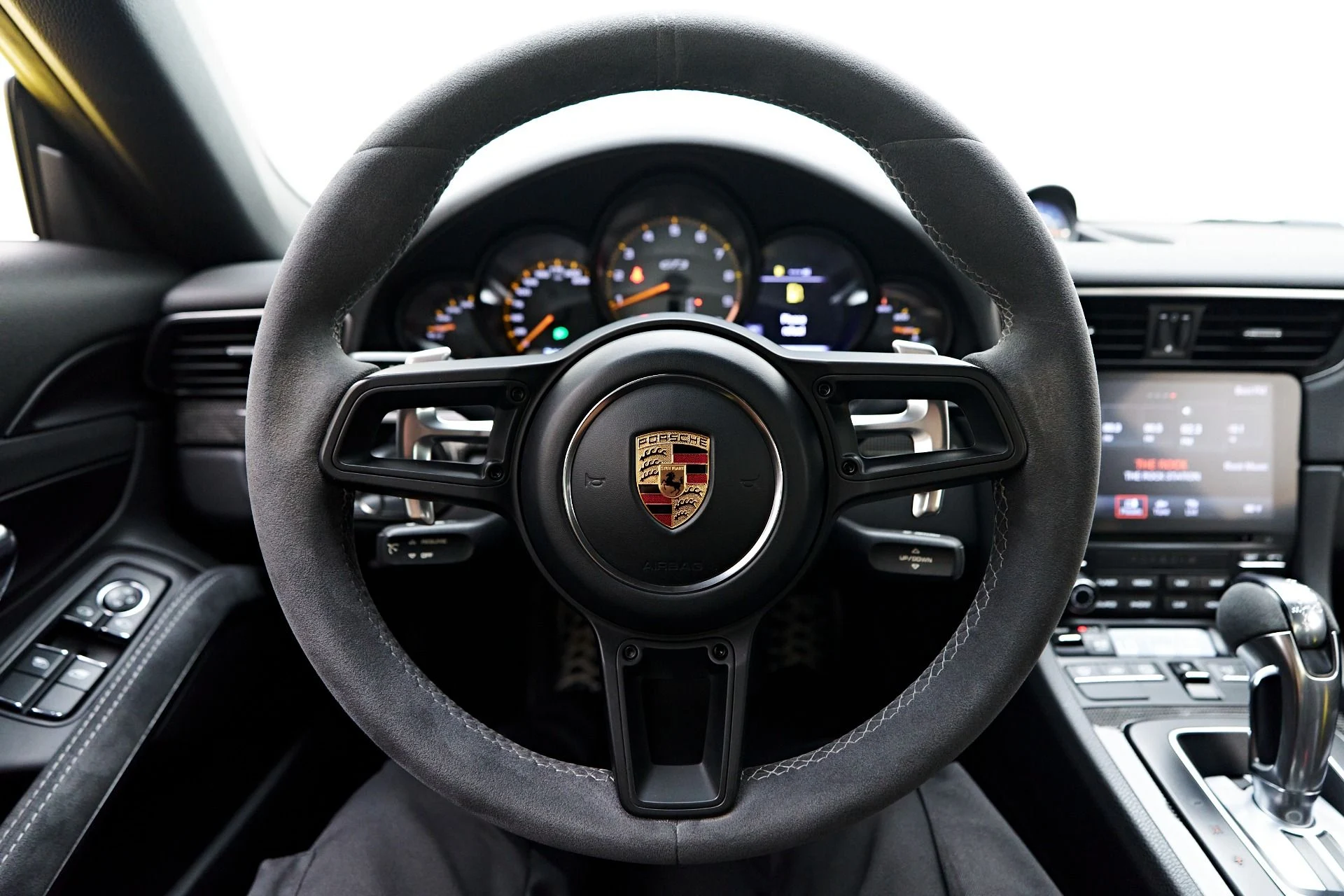 mph051_4179411069_Used_2018_Porsche_911_GT_3_1755896693_6d5a039146