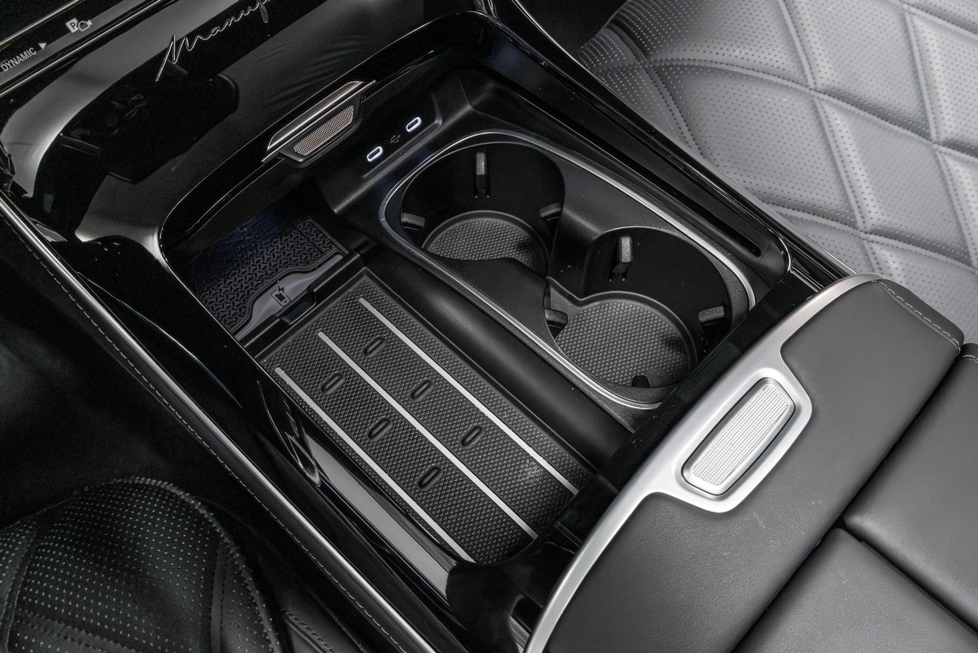 mph051_4199863531_Used_2024_Mercedes_Benz_S_Class_Maybach_S_680_4_MATIC_1764625509_3dc5c7a90e