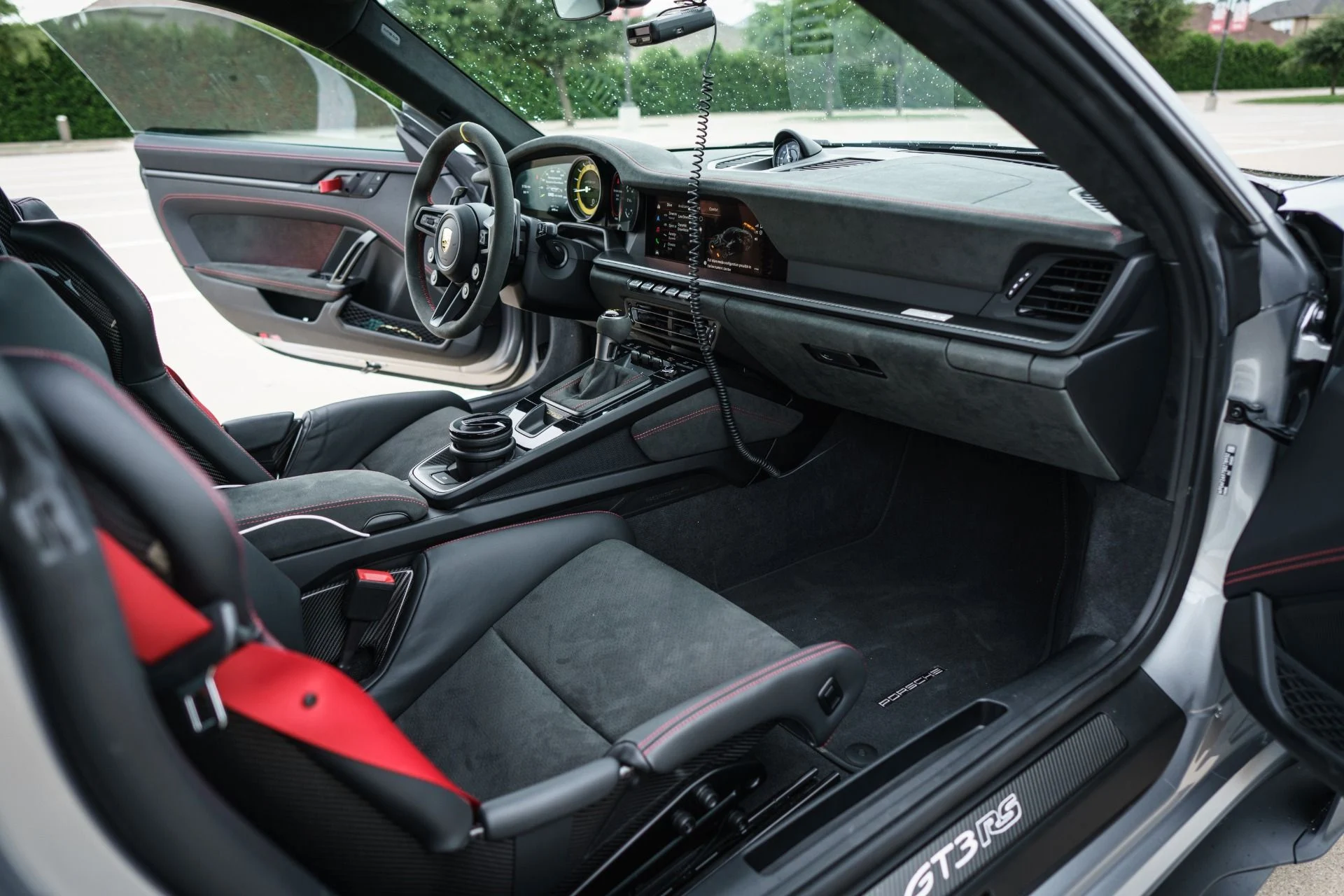 mph051_4209204156_Used_2025_Porsche_911_GT_3_RS_1777653448_bbf5278cb2