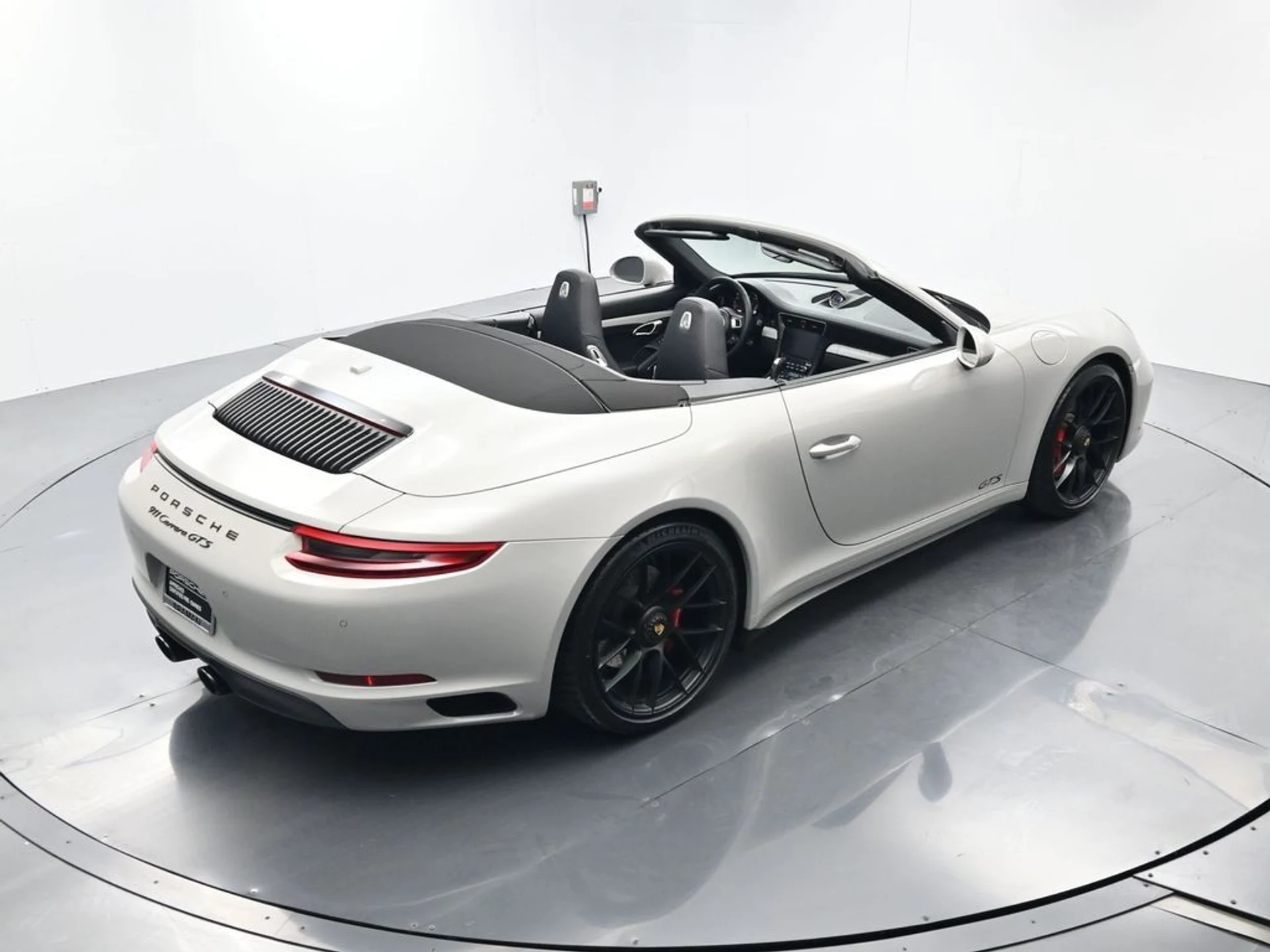 mph051_4217530357_a1b16f20b3c74b3609d114aabc243f4a_15d7cab6d4