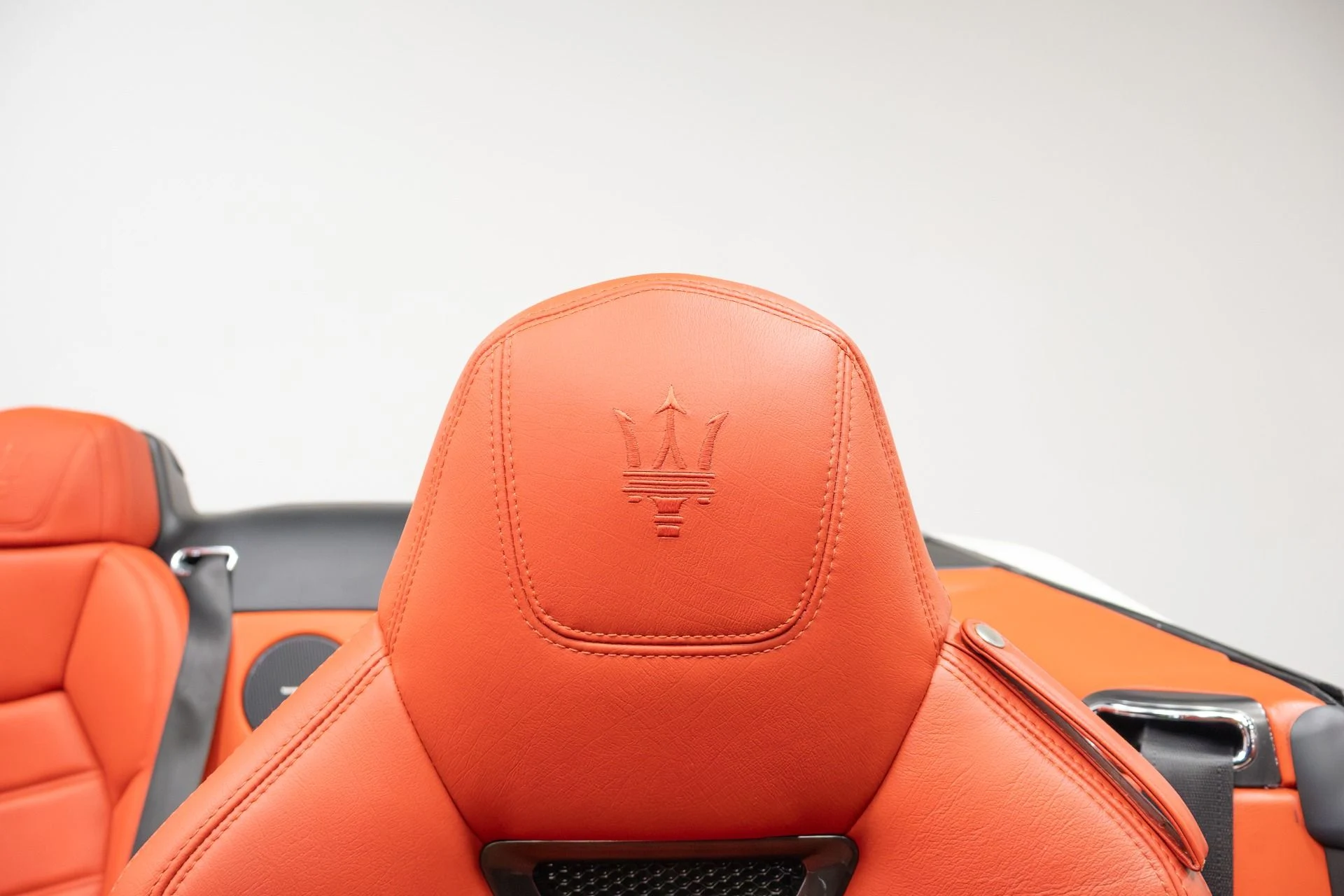 mph051_4228732368_Used_2018_Maserati_Gran_Turismo_1761598740_6cb140c8ee