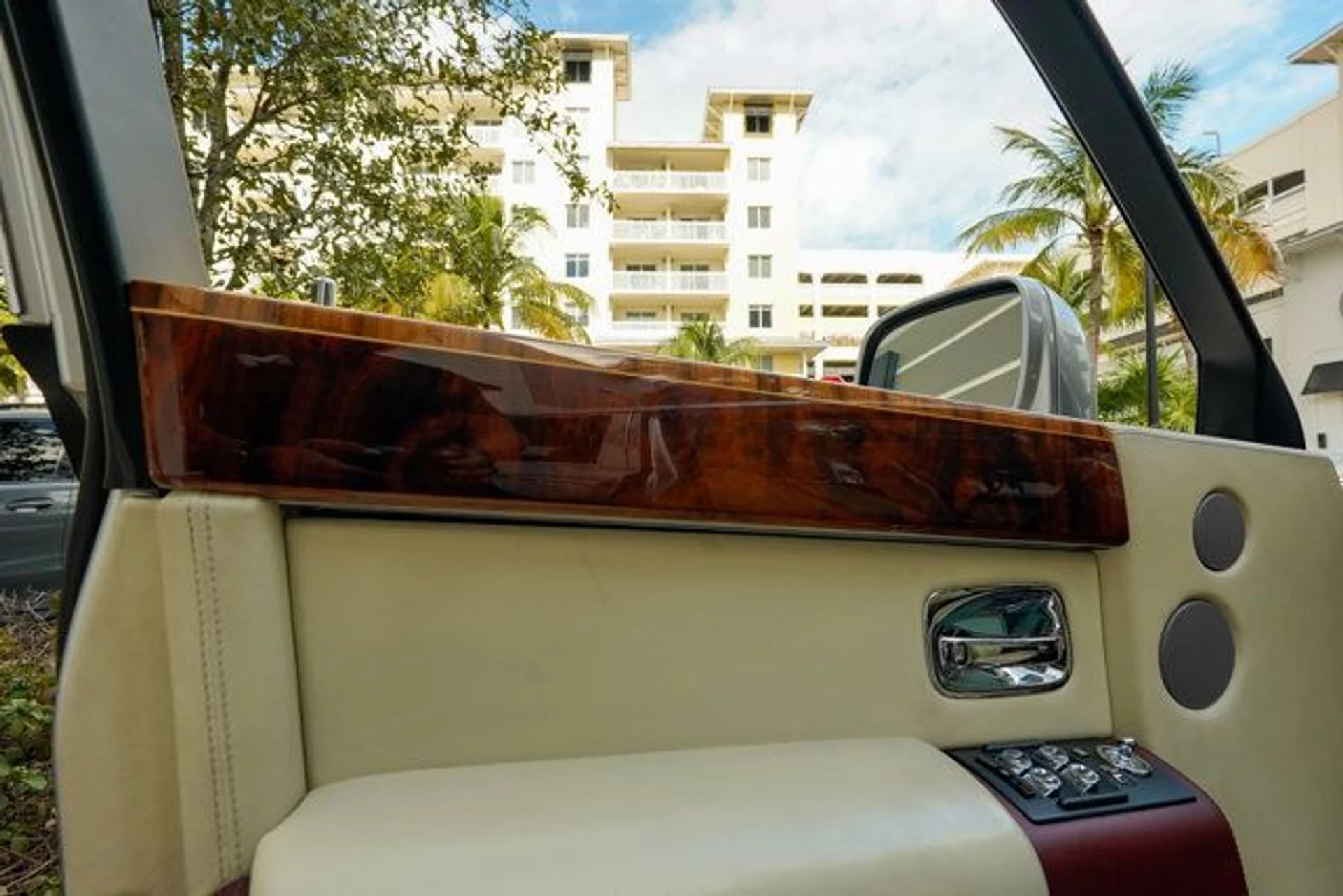 mph051_4276117250_22948076_52_640_71d8470b82