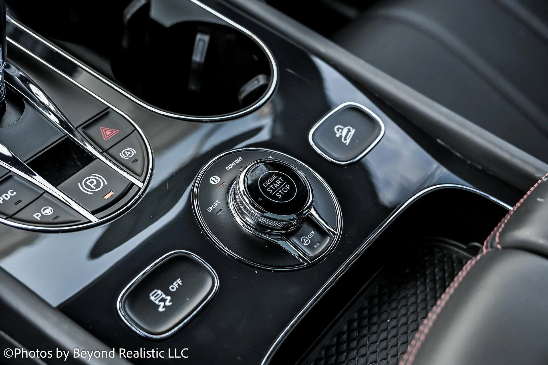 mph051_4282263849_Used_2021_Bentley_Bentayga_V8_First_Edition_Specification_Black_Specification_1757146072_03a095daf2