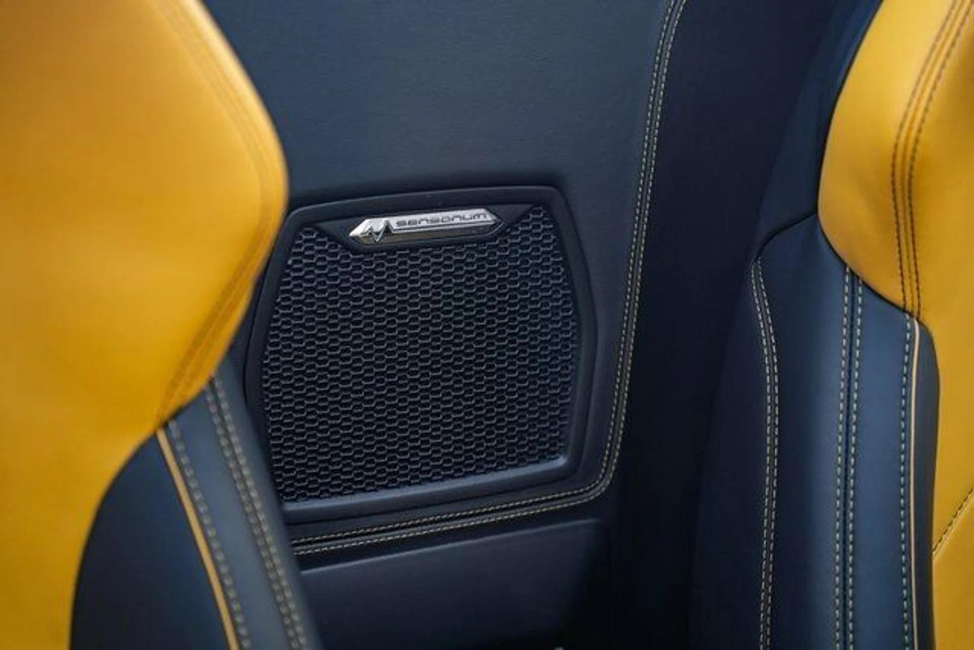 mph051_4292891113_279370090a7613e26b02cb571646e86c_5dd8417381